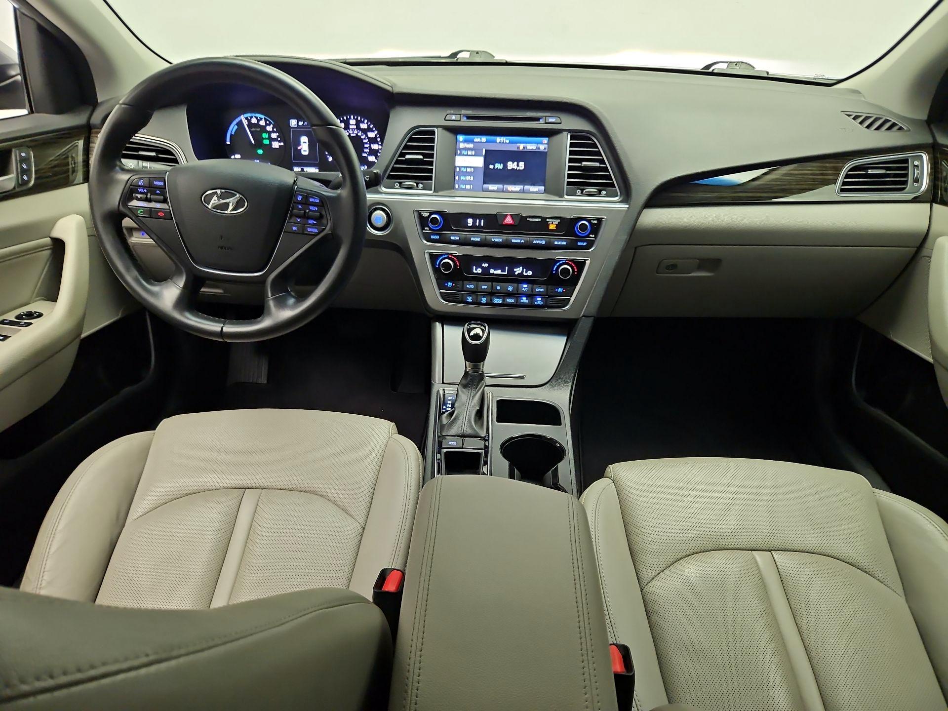 Thumbnail: 2017 Hyundai Sonata - 9