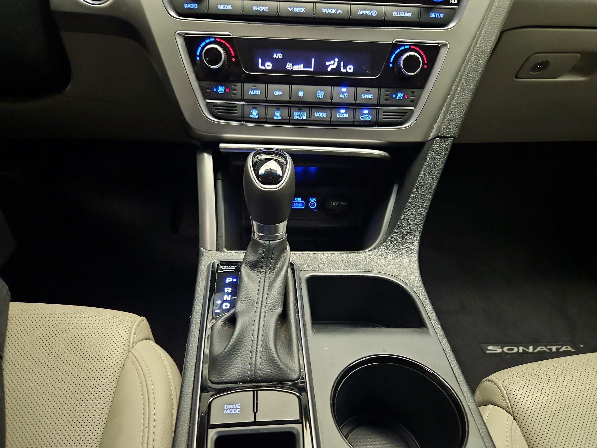 Thumbnail: 2017 Hyundai Sonata - 16