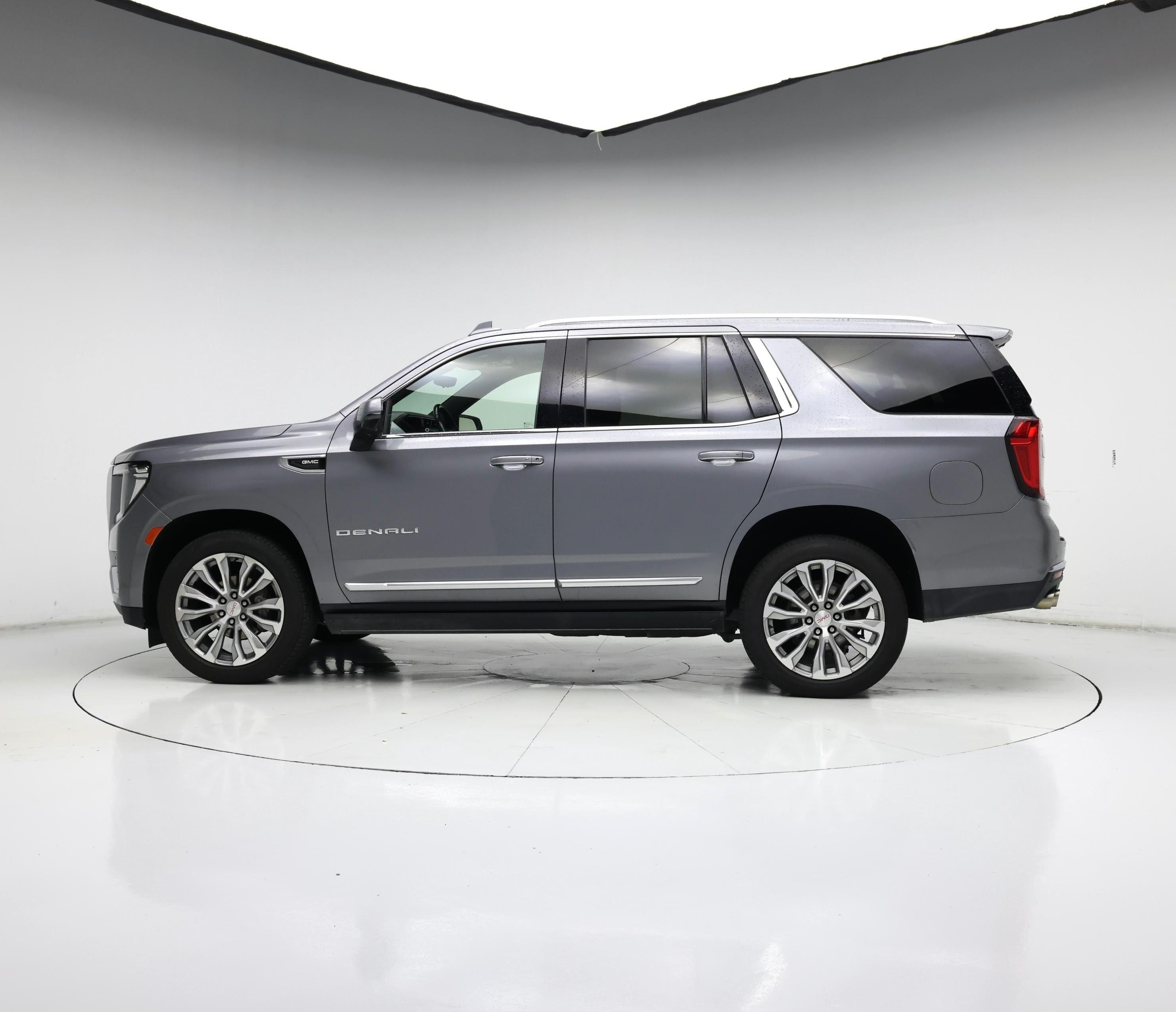 Thumbnail: 2021 GMC Yukon - 3
