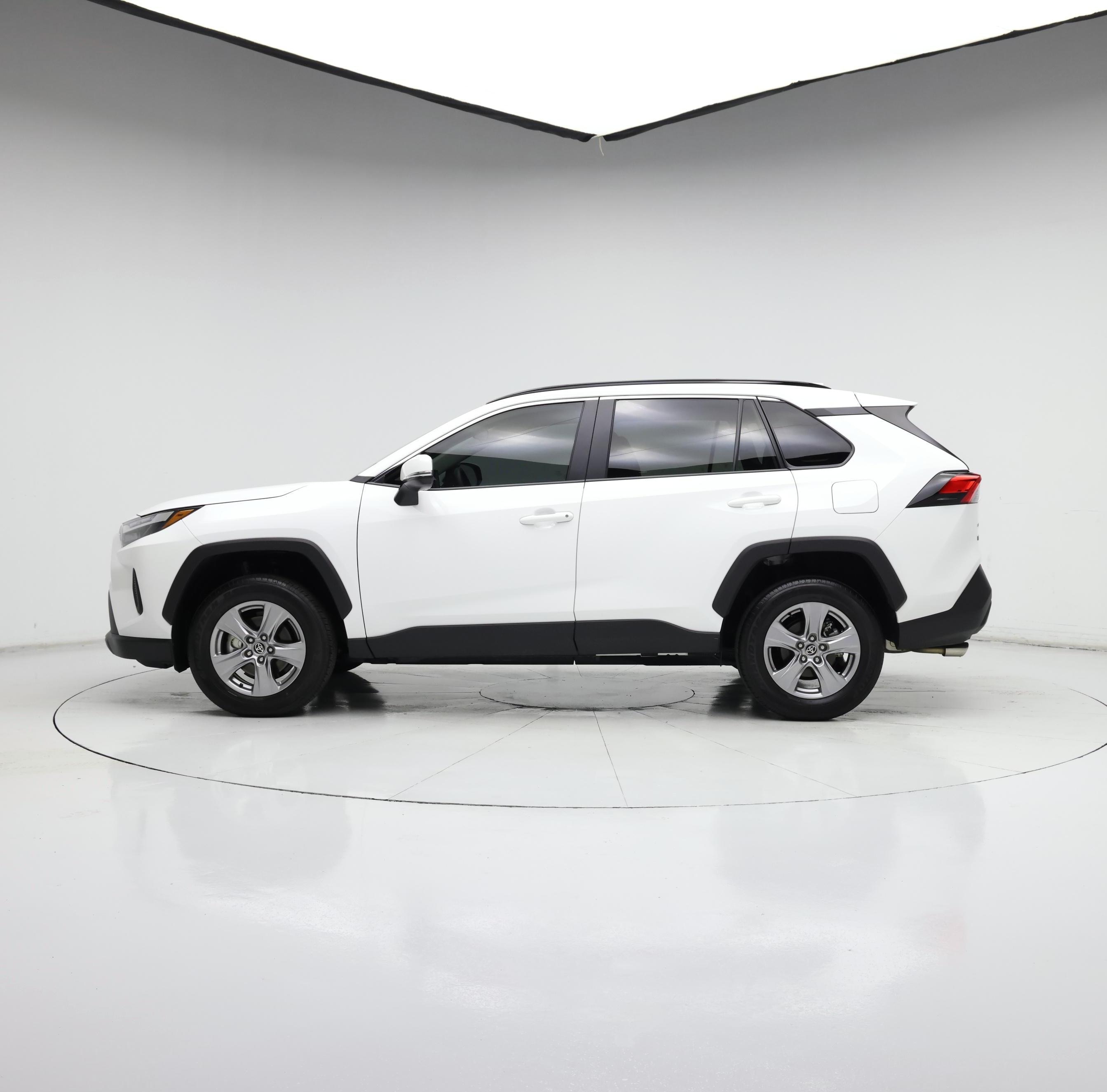 Thumbnail: 2025 Toyota RAV4 - 3