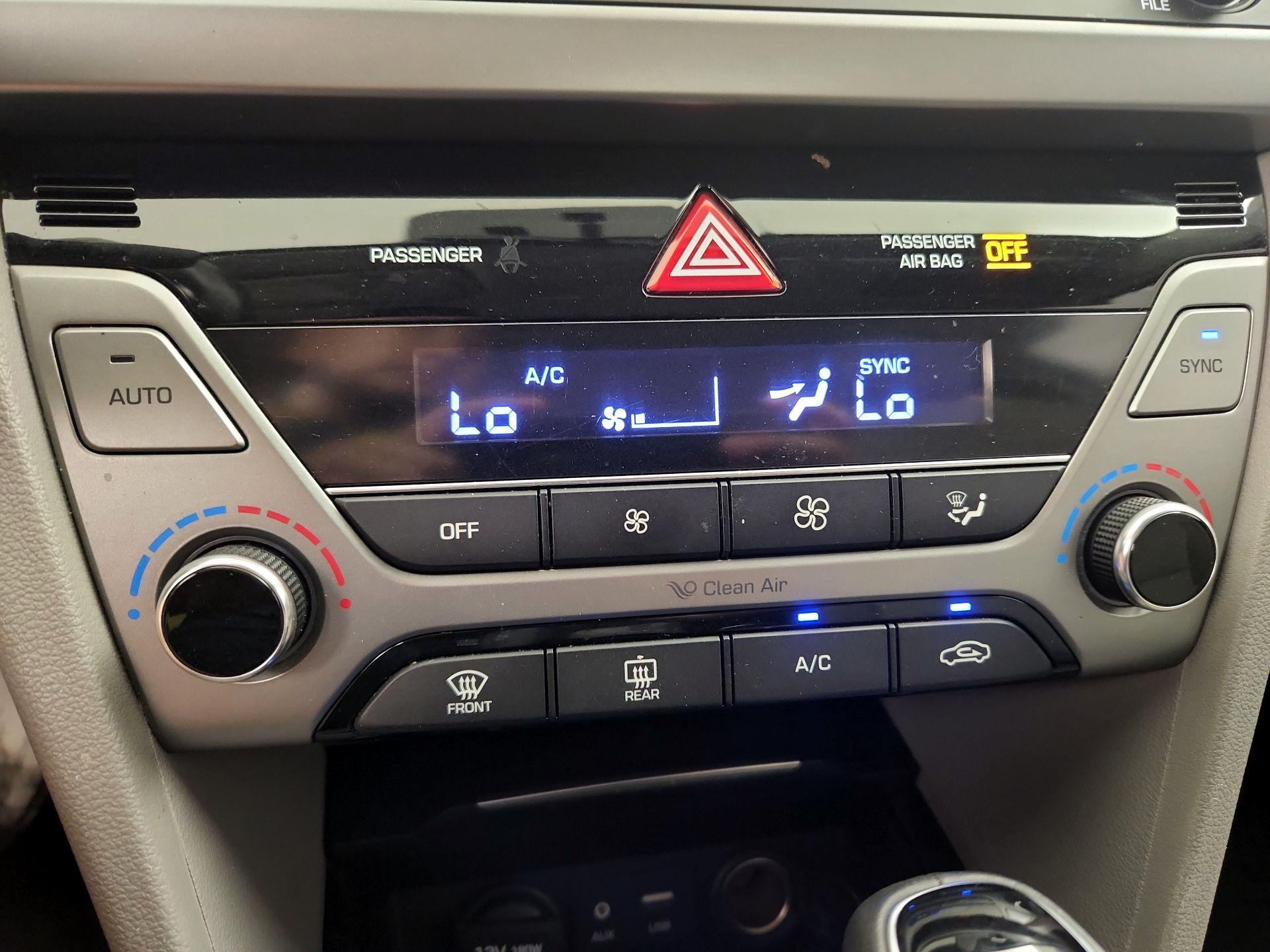 Thumbnail: 2017 Hyundai Elantra - 16