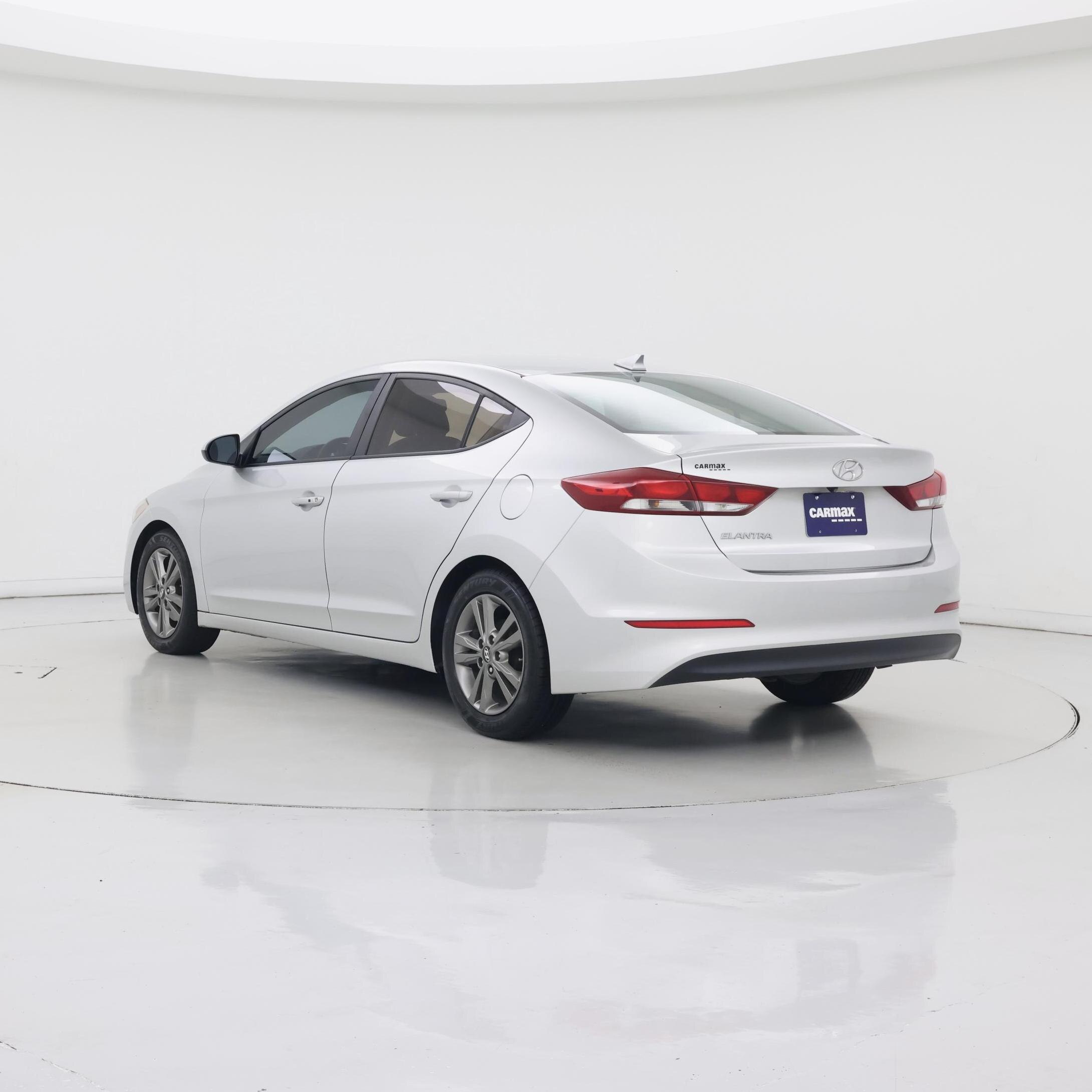 Thumbnail: 2017 Hyundai Elantra - 2