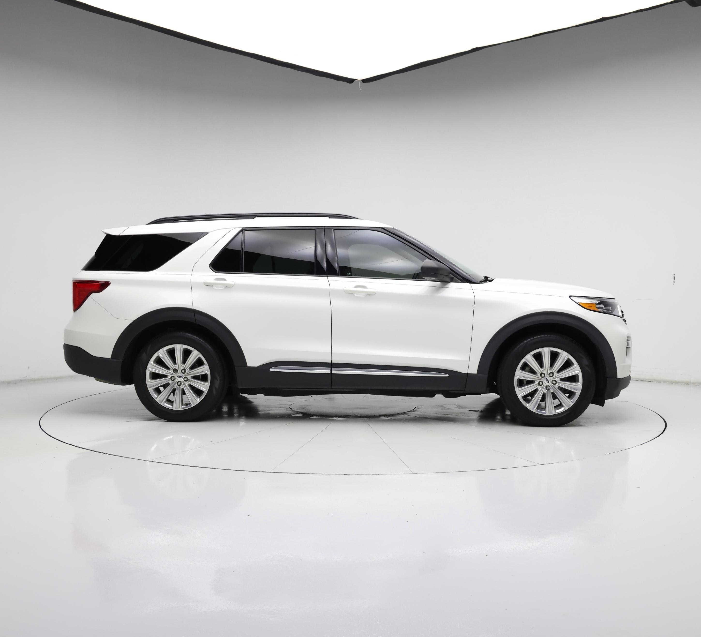 Thumbnail: 2020 Ford Explorer - 7