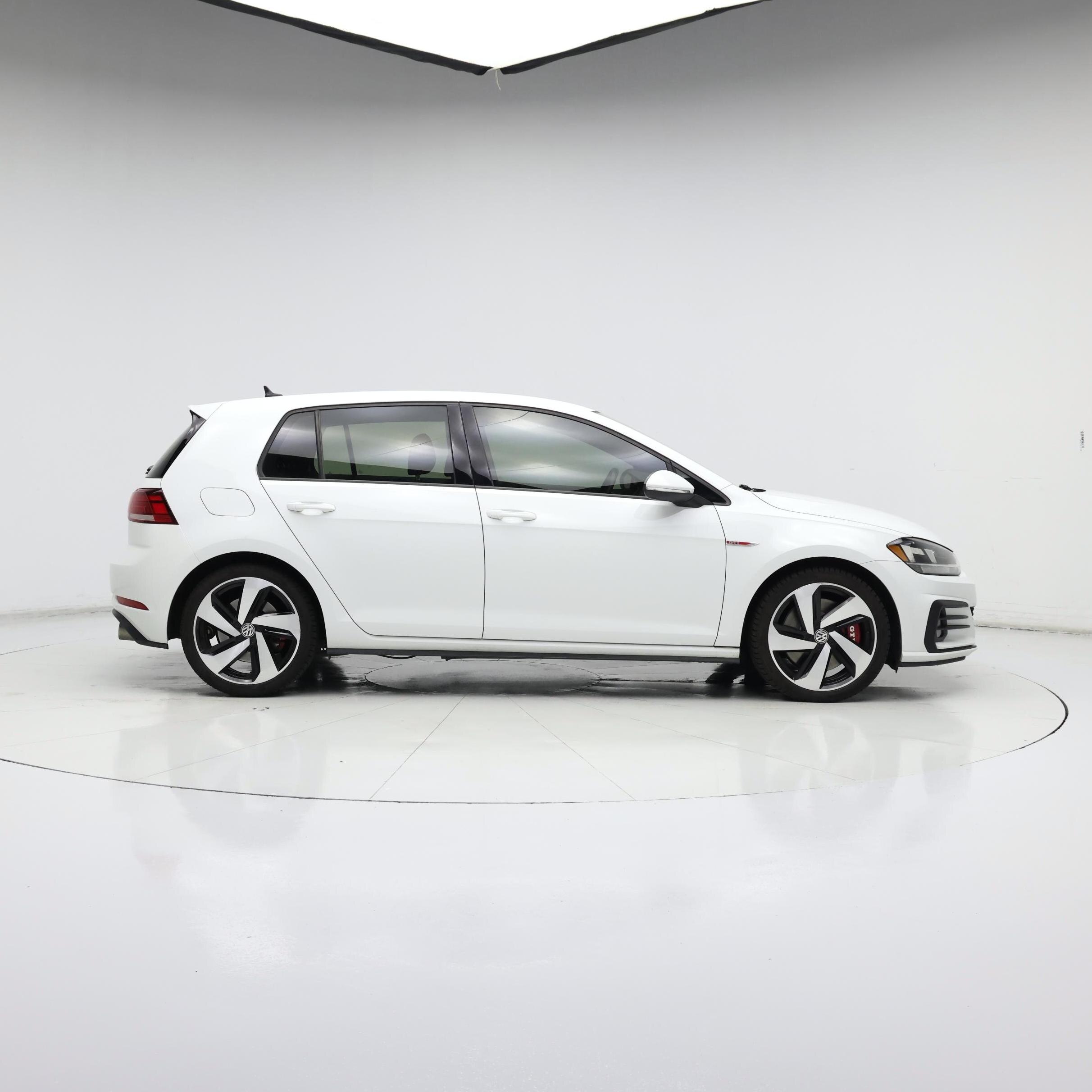 Thumbnail: 2020 Volkswagen Golf - 7