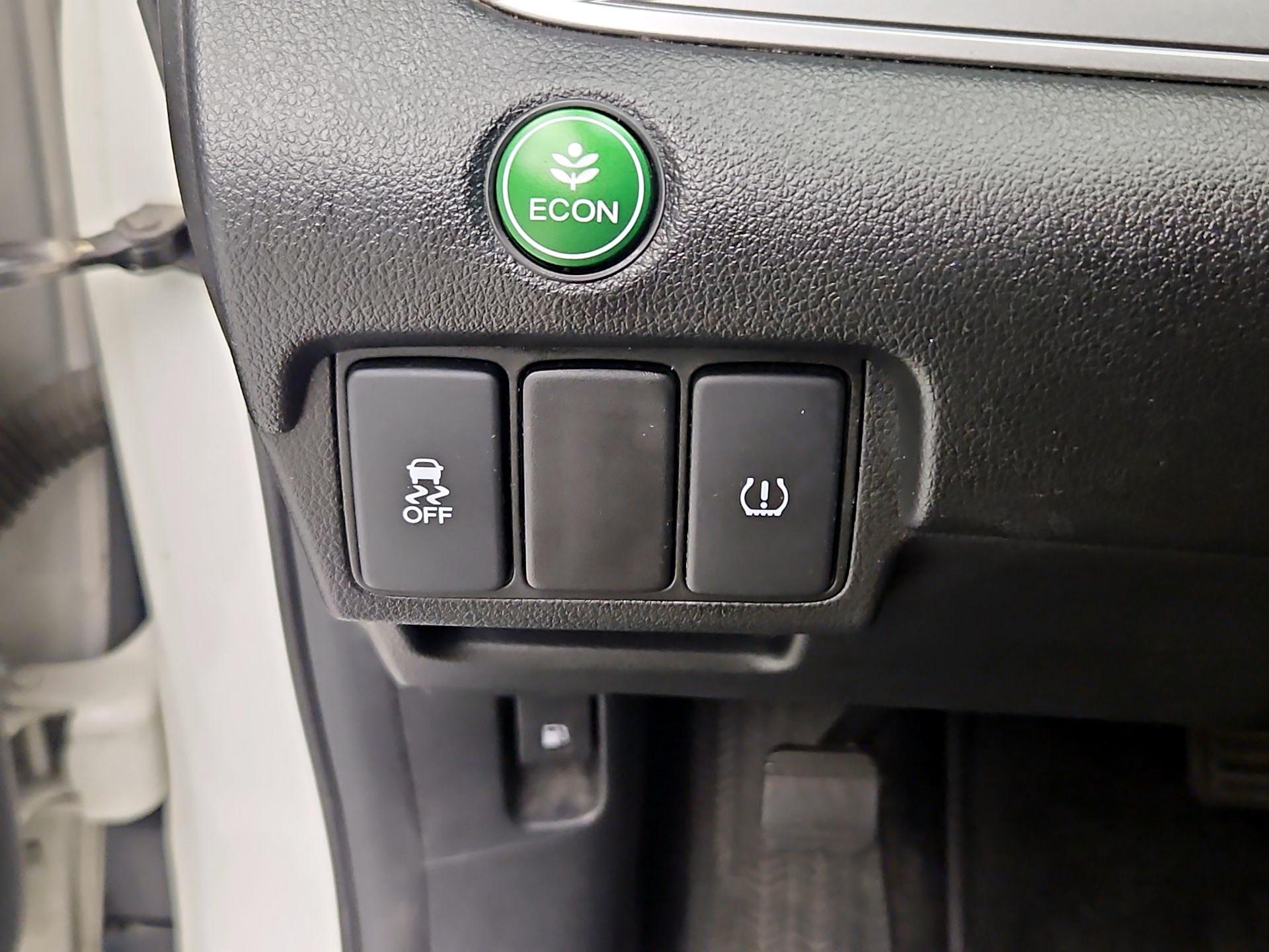 Thumbnail: 2015 Honda CR-V - 13