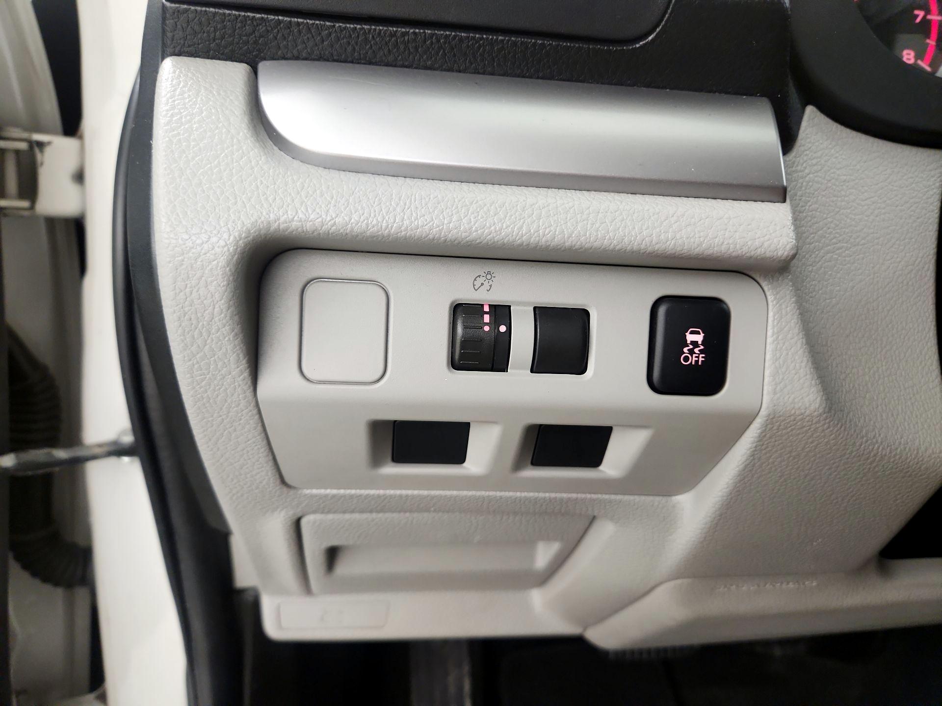 Thumbnail: 2015 Subaru Forester - 13