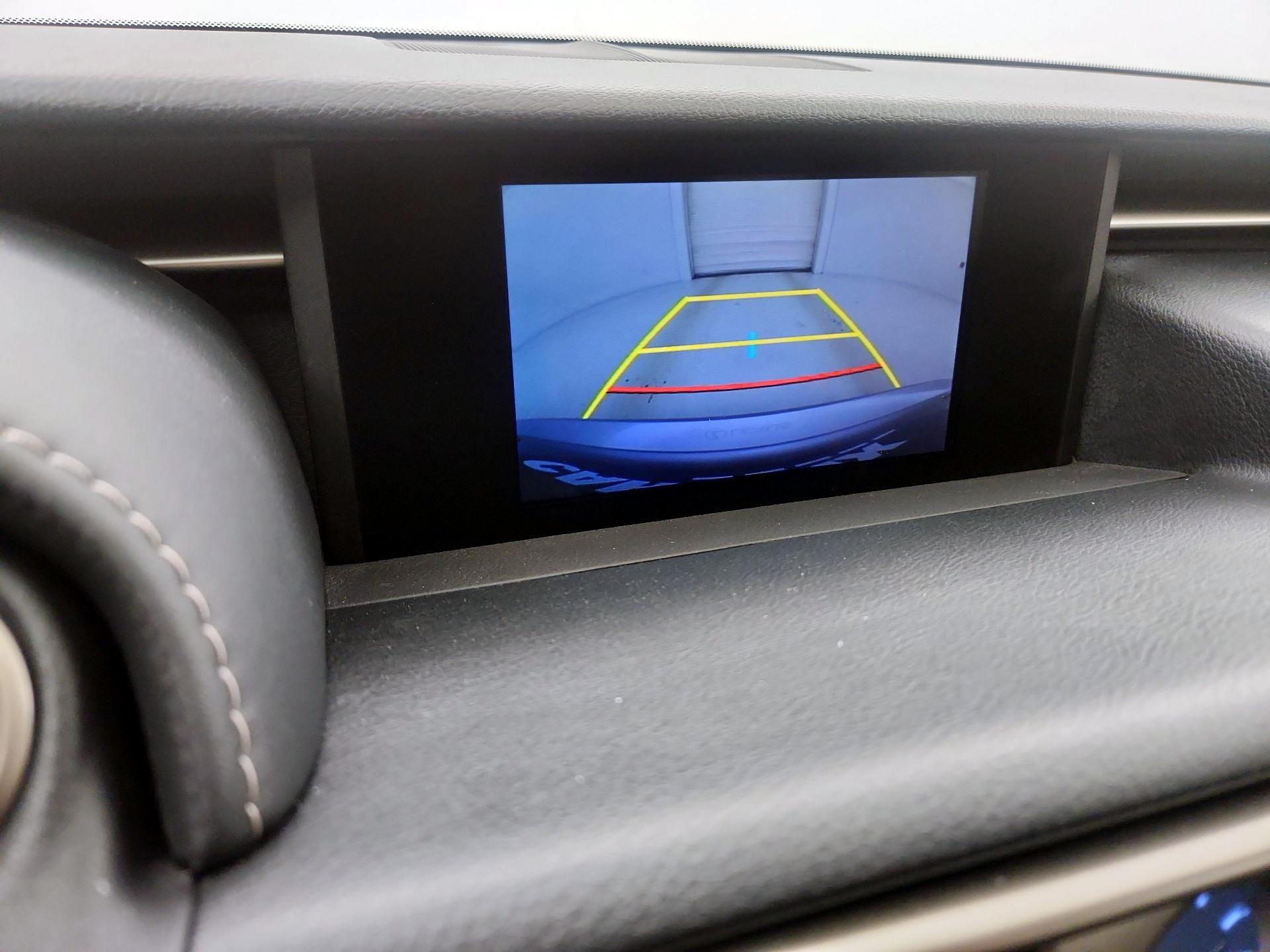 Thumbnail: 2015 Lexus IS - 13