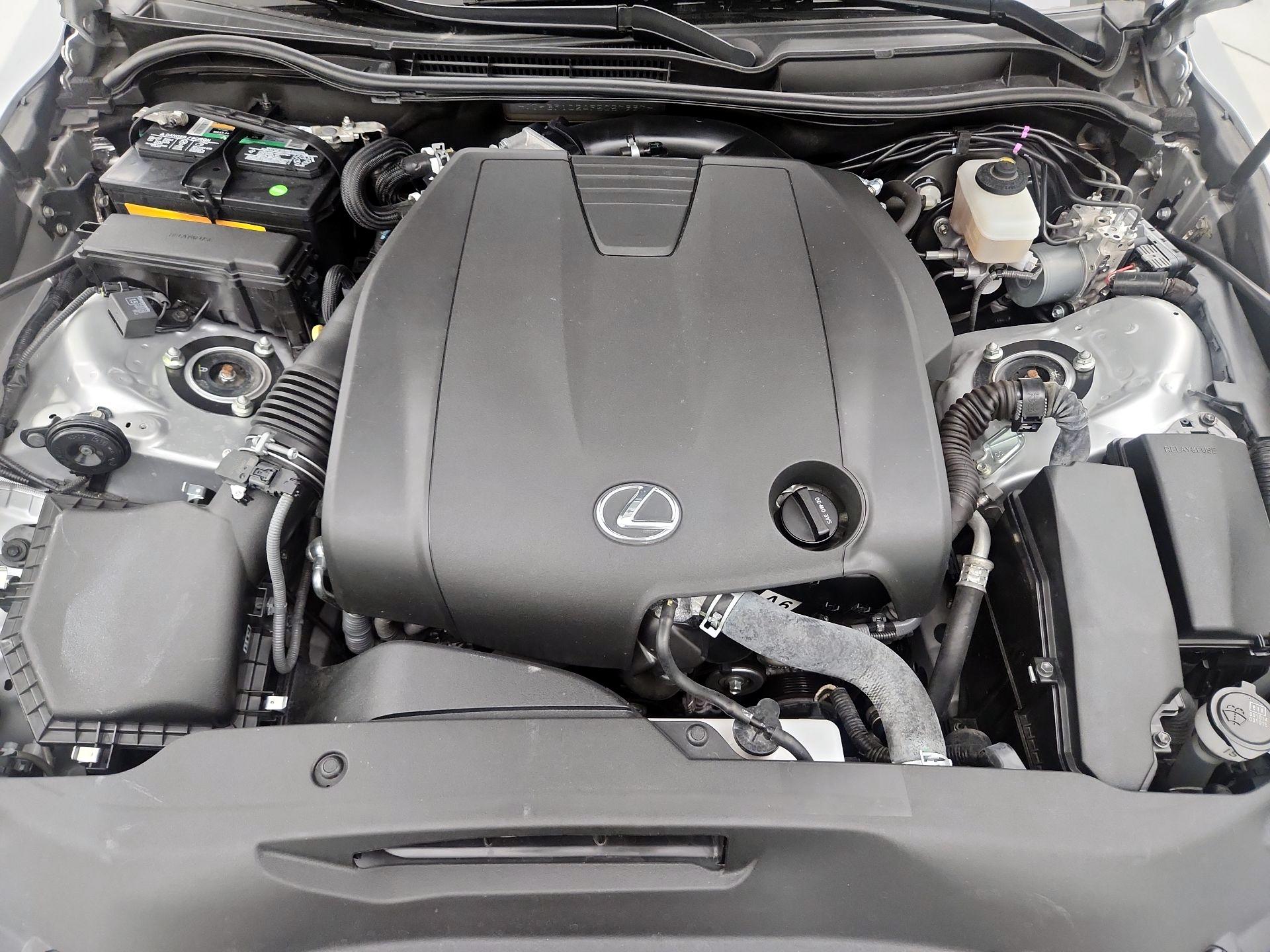 Thumbnail: 2015 Lexus IS - 20