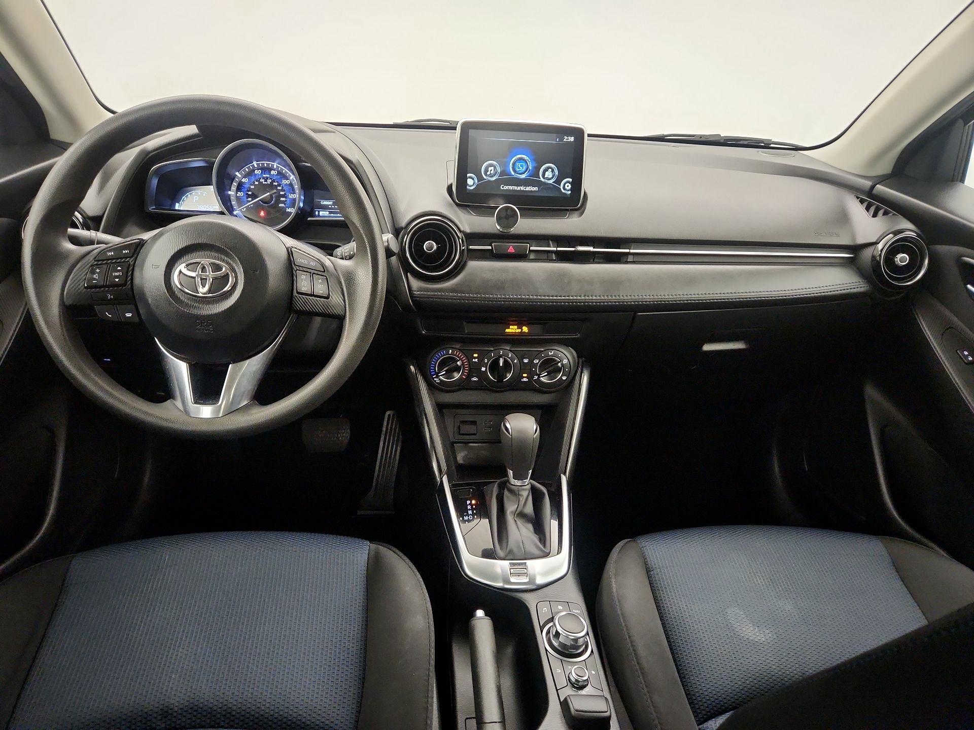 Thumbnail: 2018 Toyota Yaris iA - 9