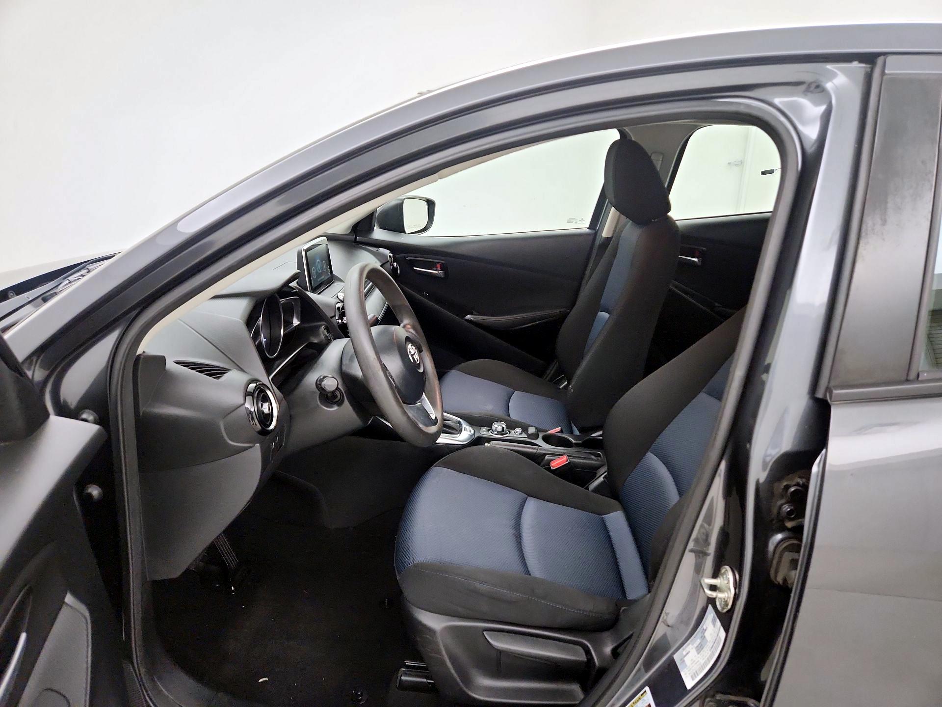 Thumbnail: 2018 Toyota Yaris iA - 11