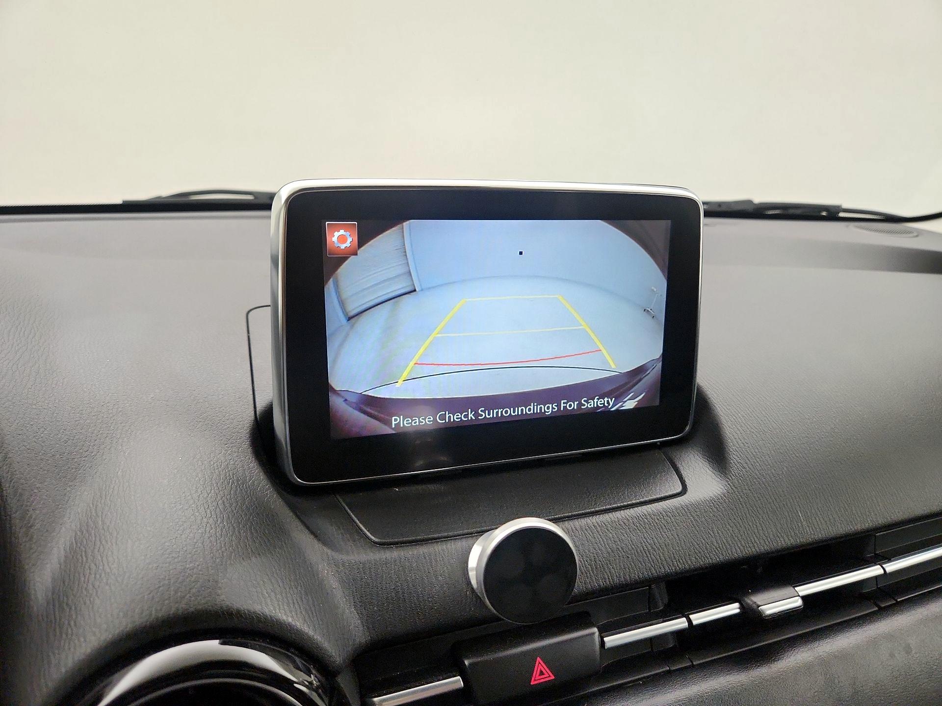 Thumbnail: 2018 Toyota Yaris iA - 14