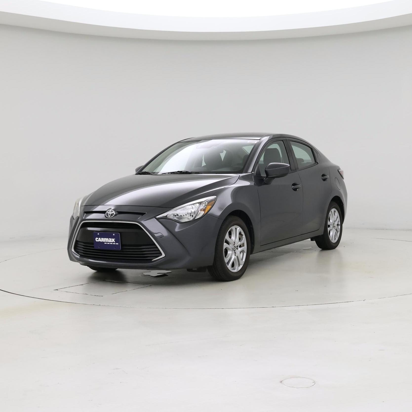 Thumbnail: 2018 Toyota Yaris iA - 4