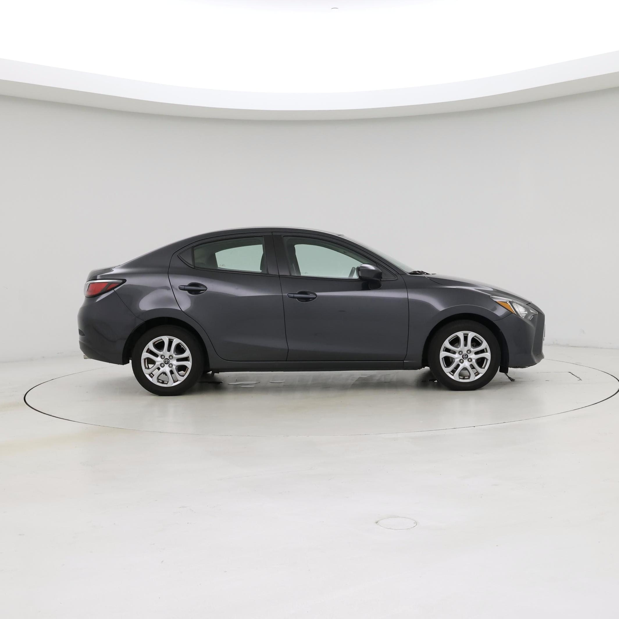 Thumbnail: 2018 Toyota Yaris iA - 7
