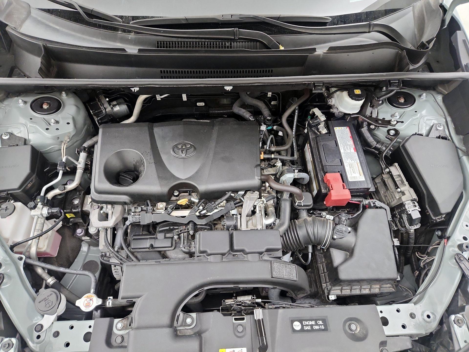Thumbnail: 2021 Toyota RAV4 - 20
