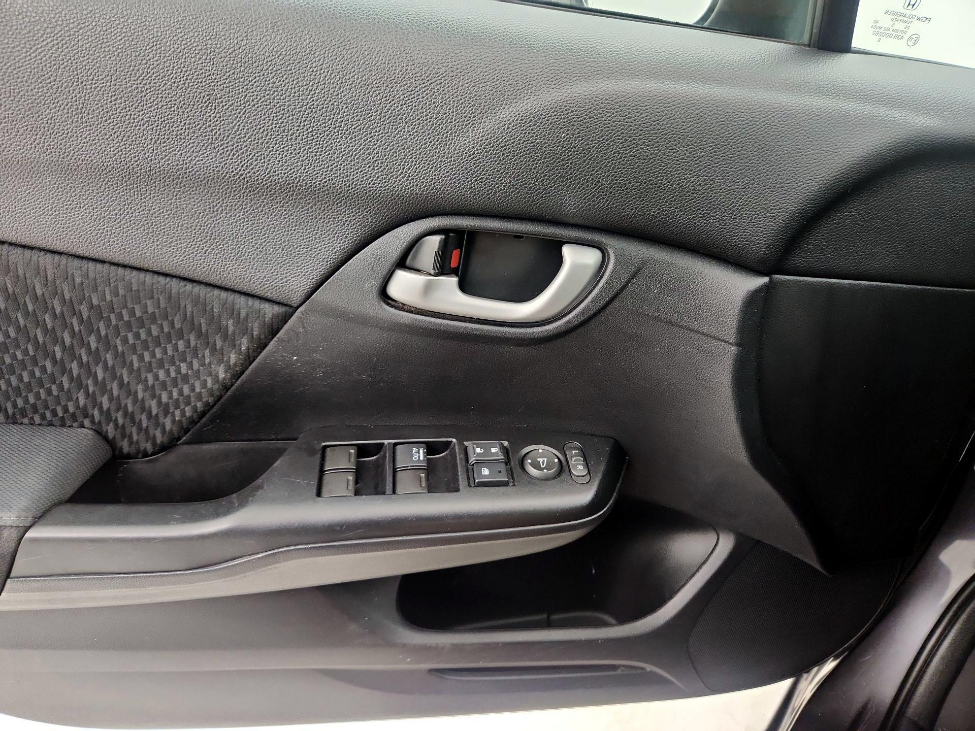 Thumbnail: 2015 Honda Civic - 12