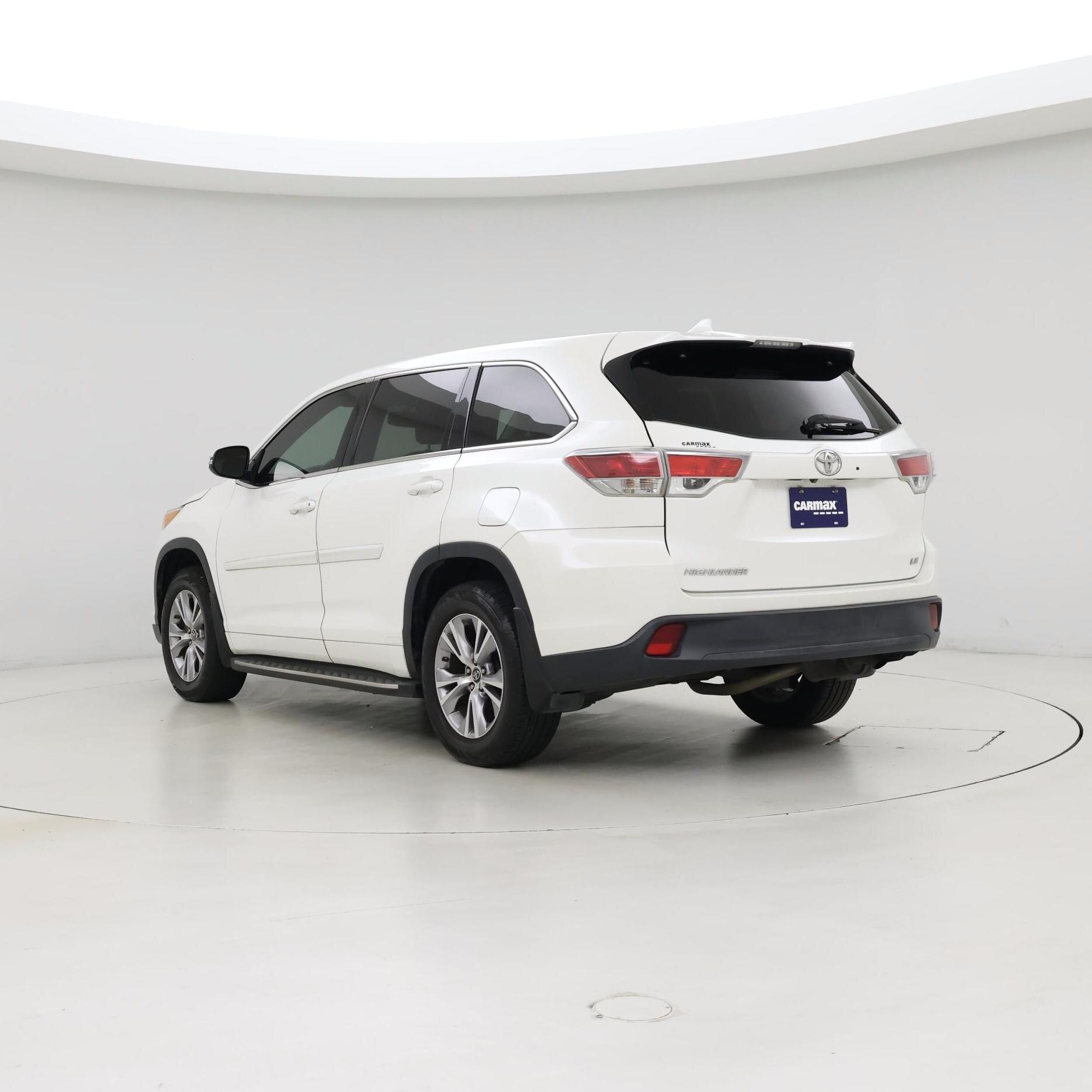 Thumbnail: 2016 Toyota Highlander - 2