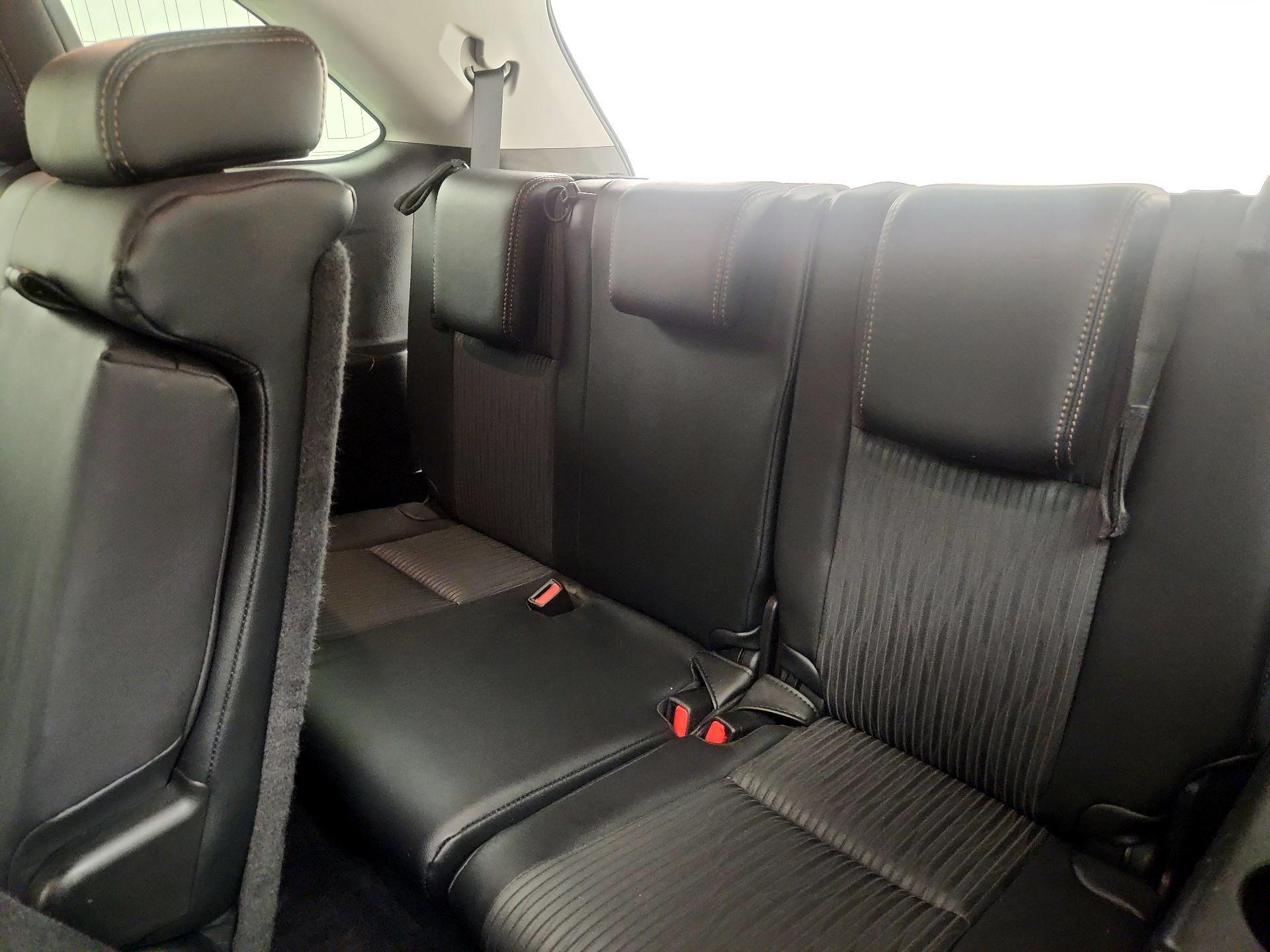 Thumbnail: 2016 Toyota Highlander - 19