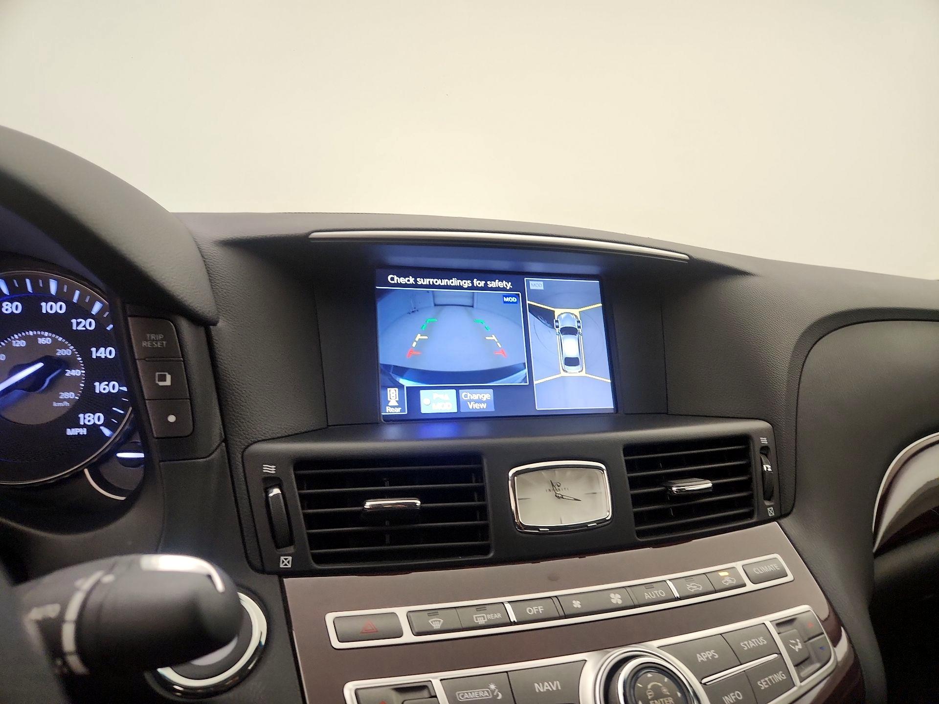 Thumbnail: 2019 INFINITI Q70 - 15