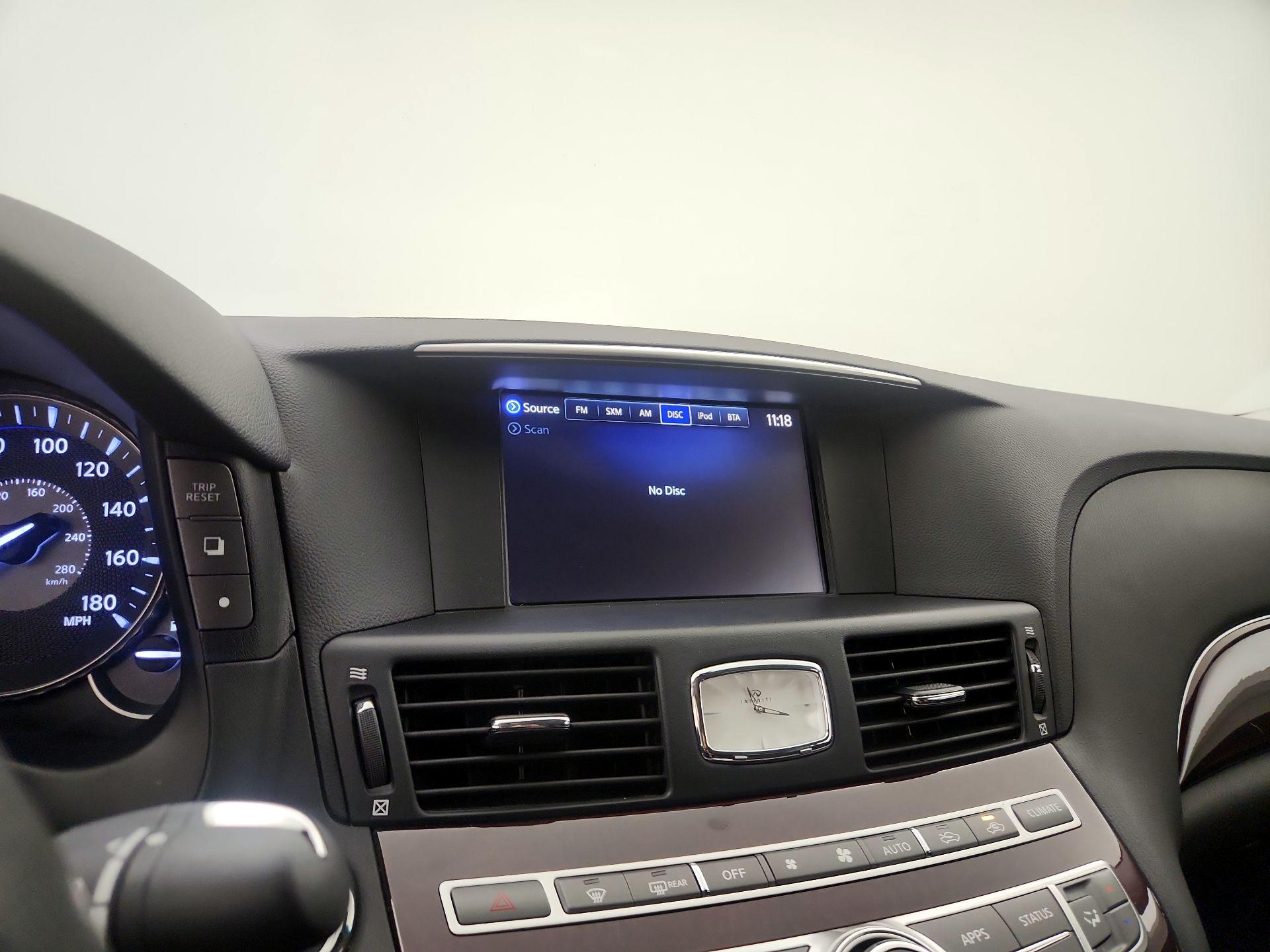 Thumbnail: 2019 INFINITI Q70 - 16