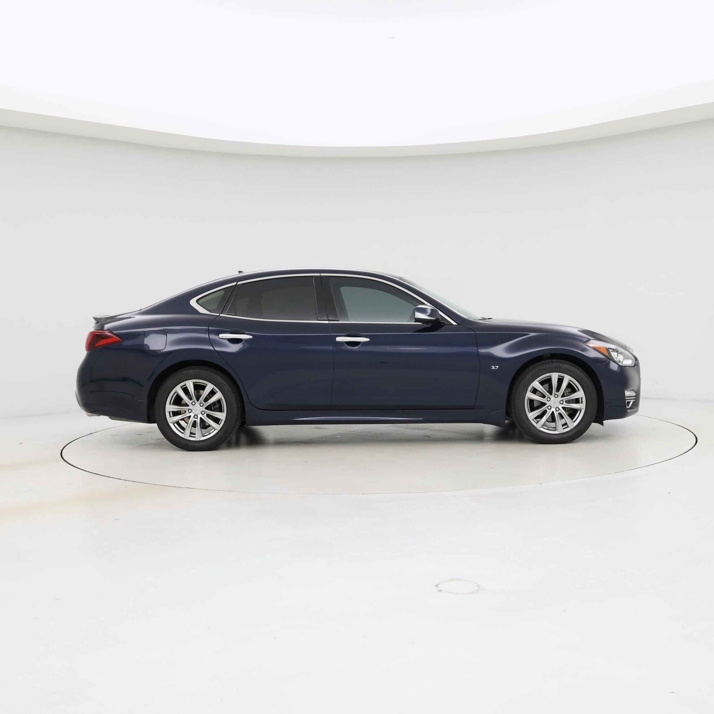Thumbnail: 2019 INFINITI Q70 - 7