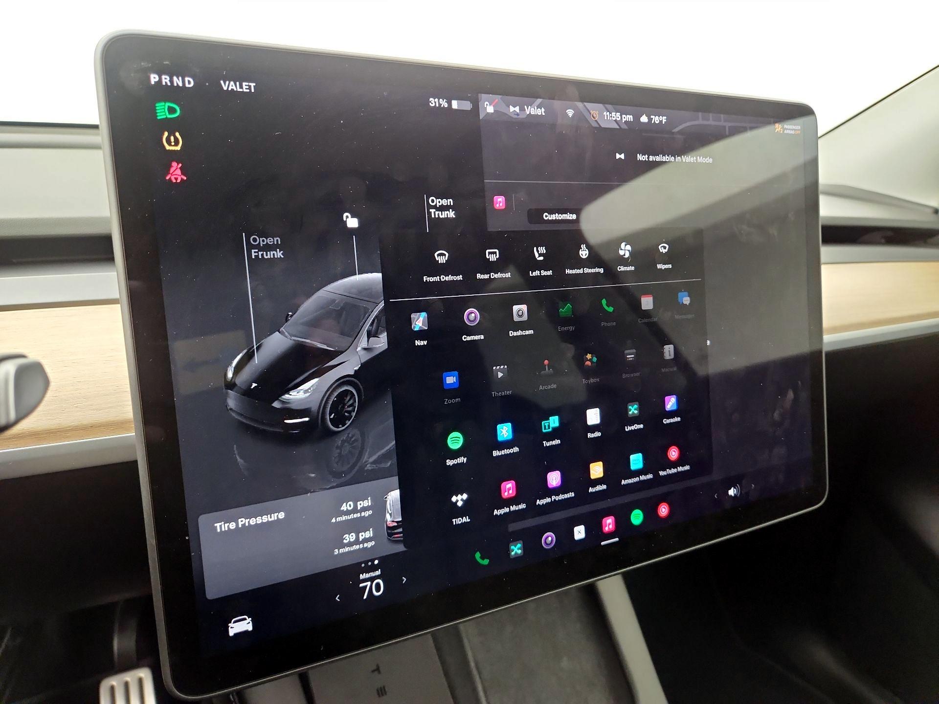 Thumbnail: 2023 Tesla Model Y - 14