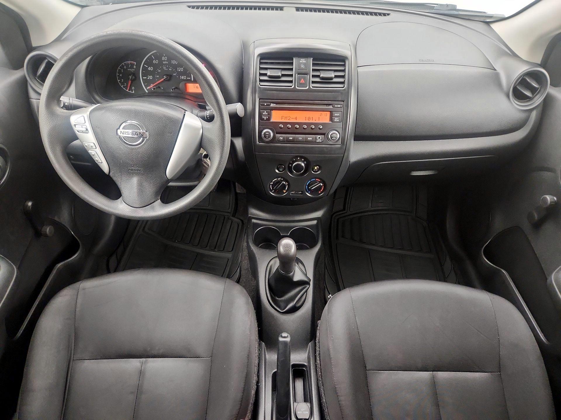 Thumbnail: 2016 Nissan Versa - 9
