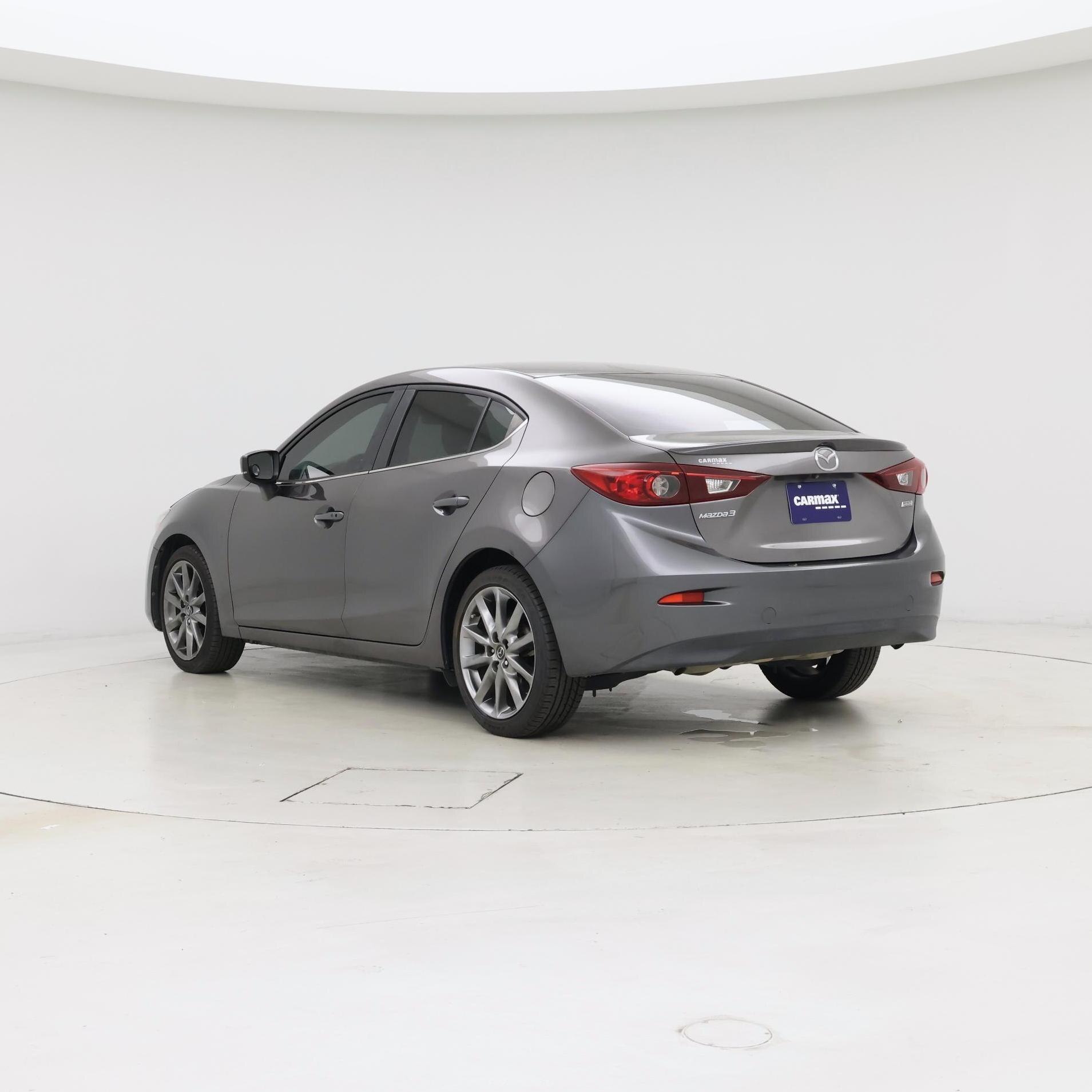 Thumbnail: 2018 Mazda Mazda3 - 2