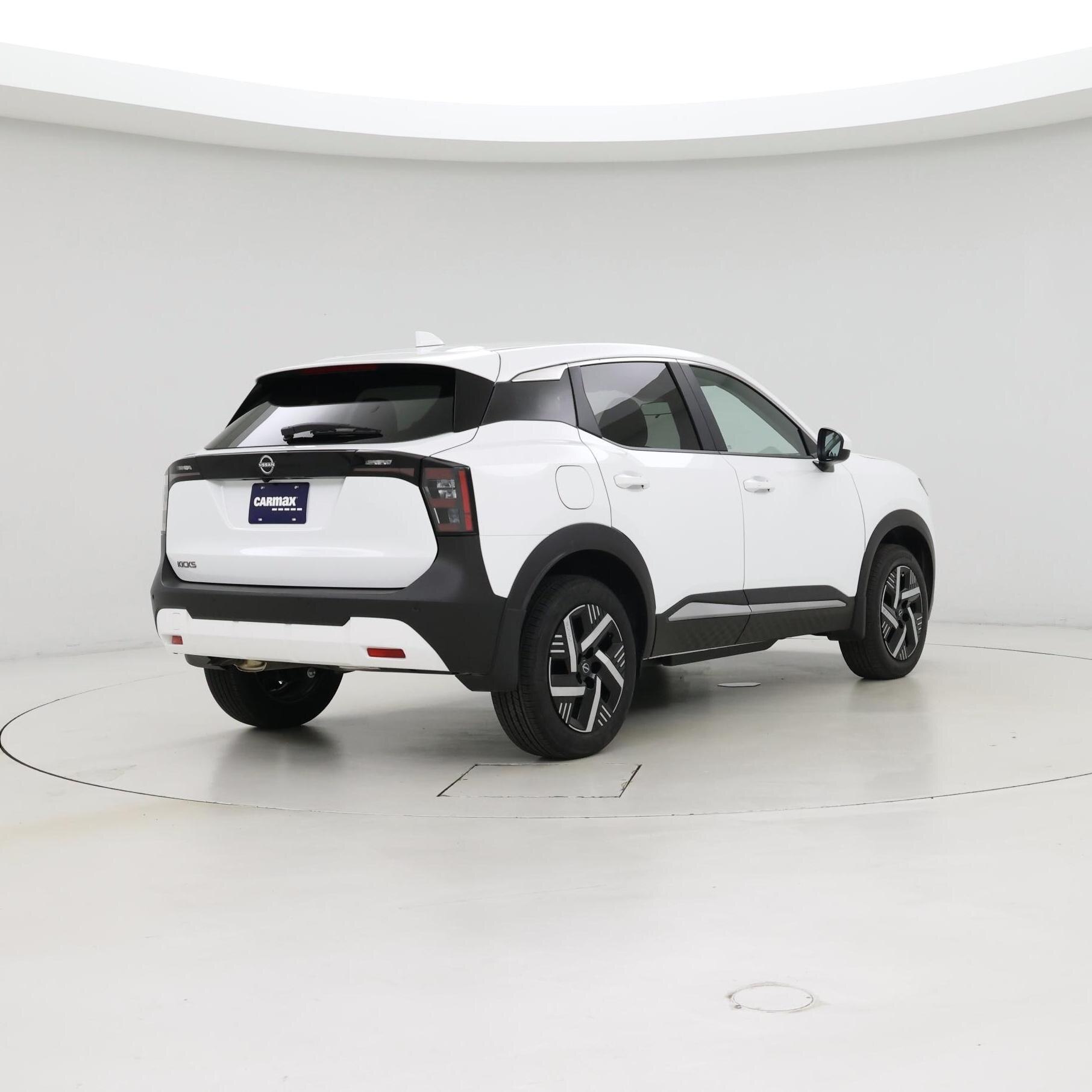 Thumbnail: 2025 Nissan Kicks - 8