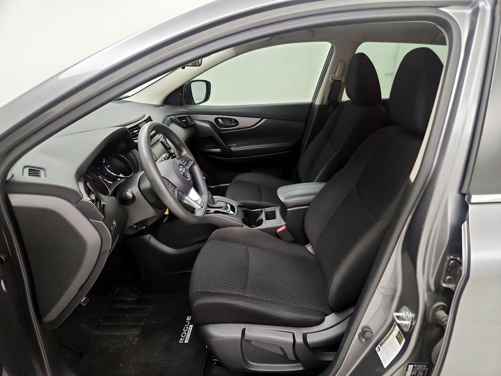 Thumbnail: 2020 Nissan Rogue Sport - 11