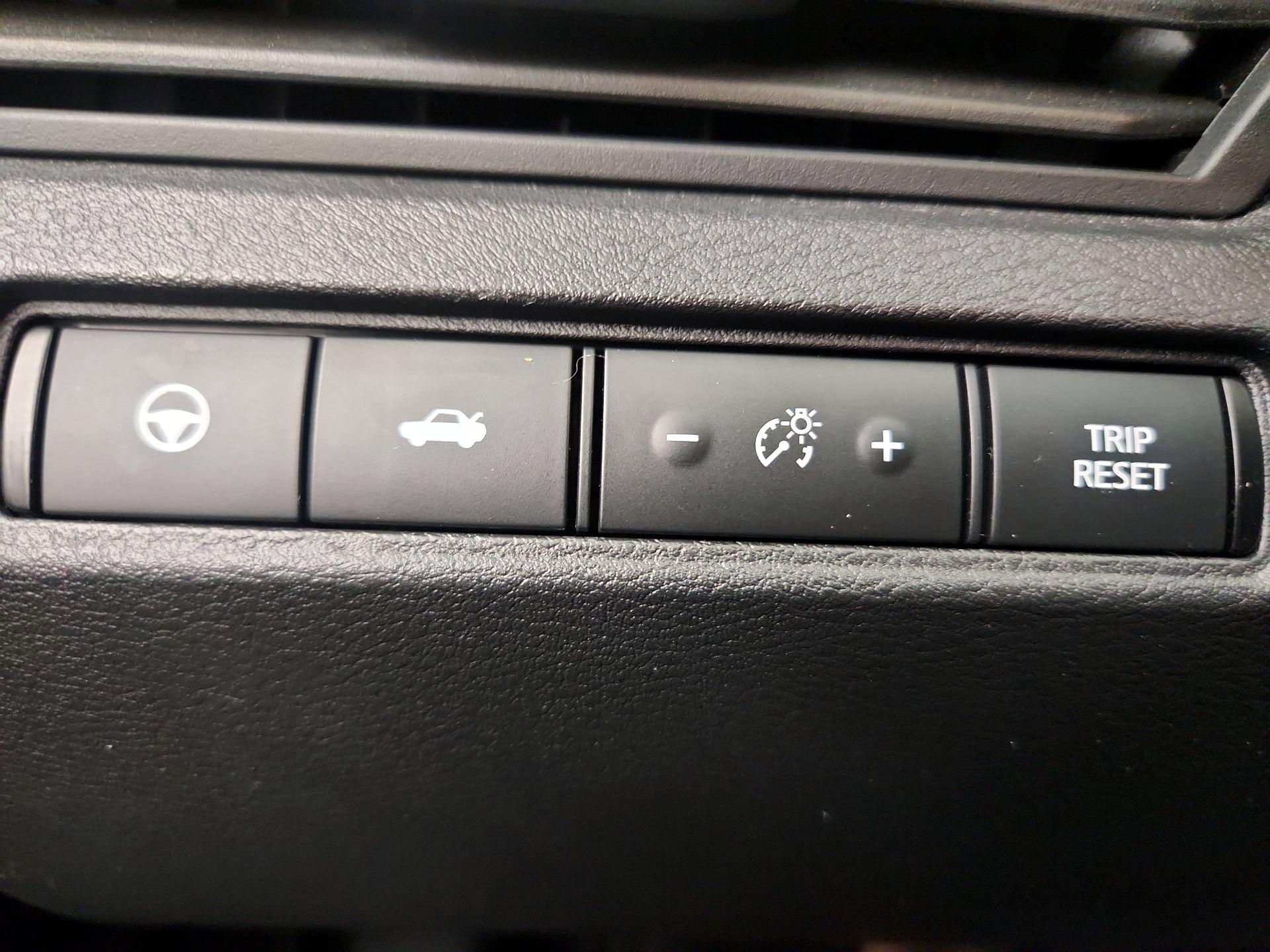 Thumbnail: 2019 Nissan Altima - 13