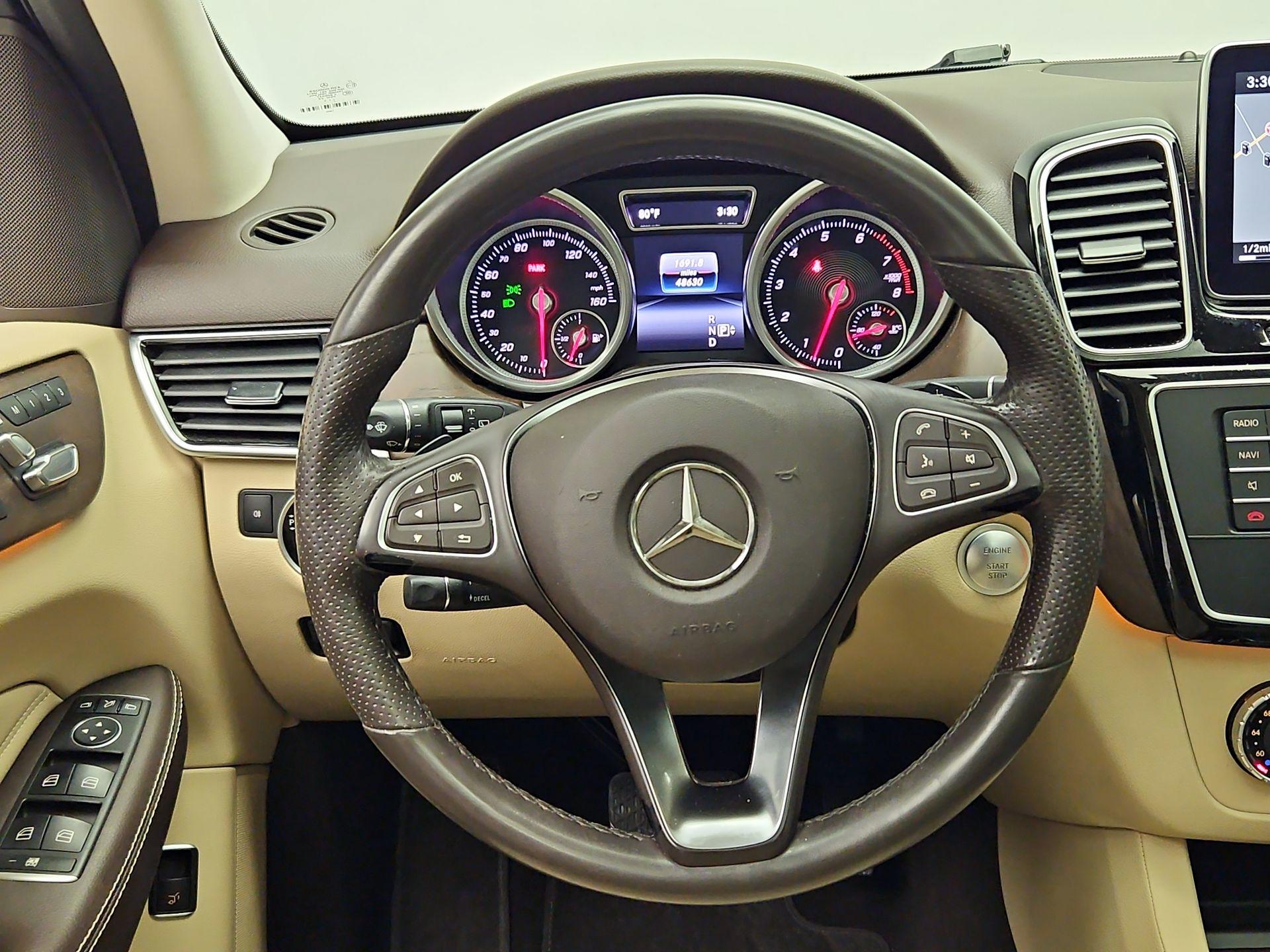 Thumbnail: 2016 Mercedes-Benz GLE - 10