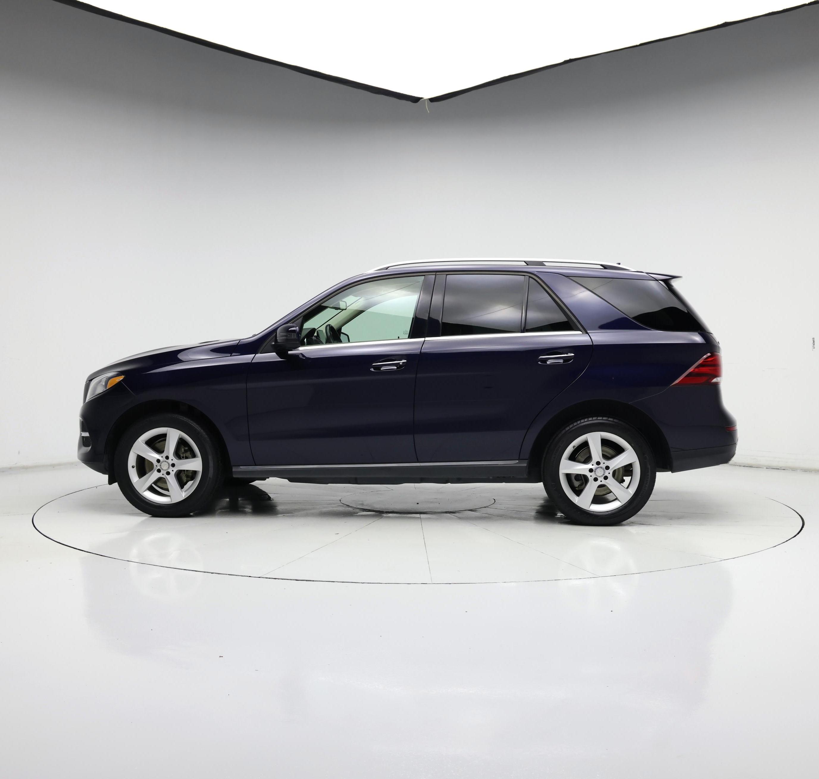 Thumbnail: 2016 Mercedes-Benz GLE - 3