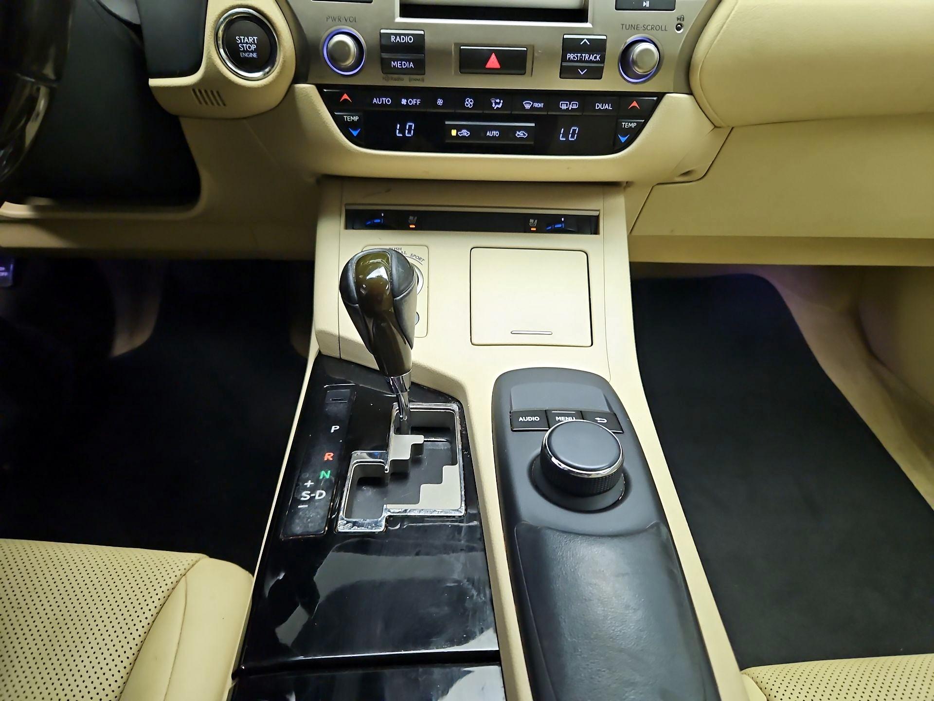 Thumbnail: 2014 Lexus ES - 15