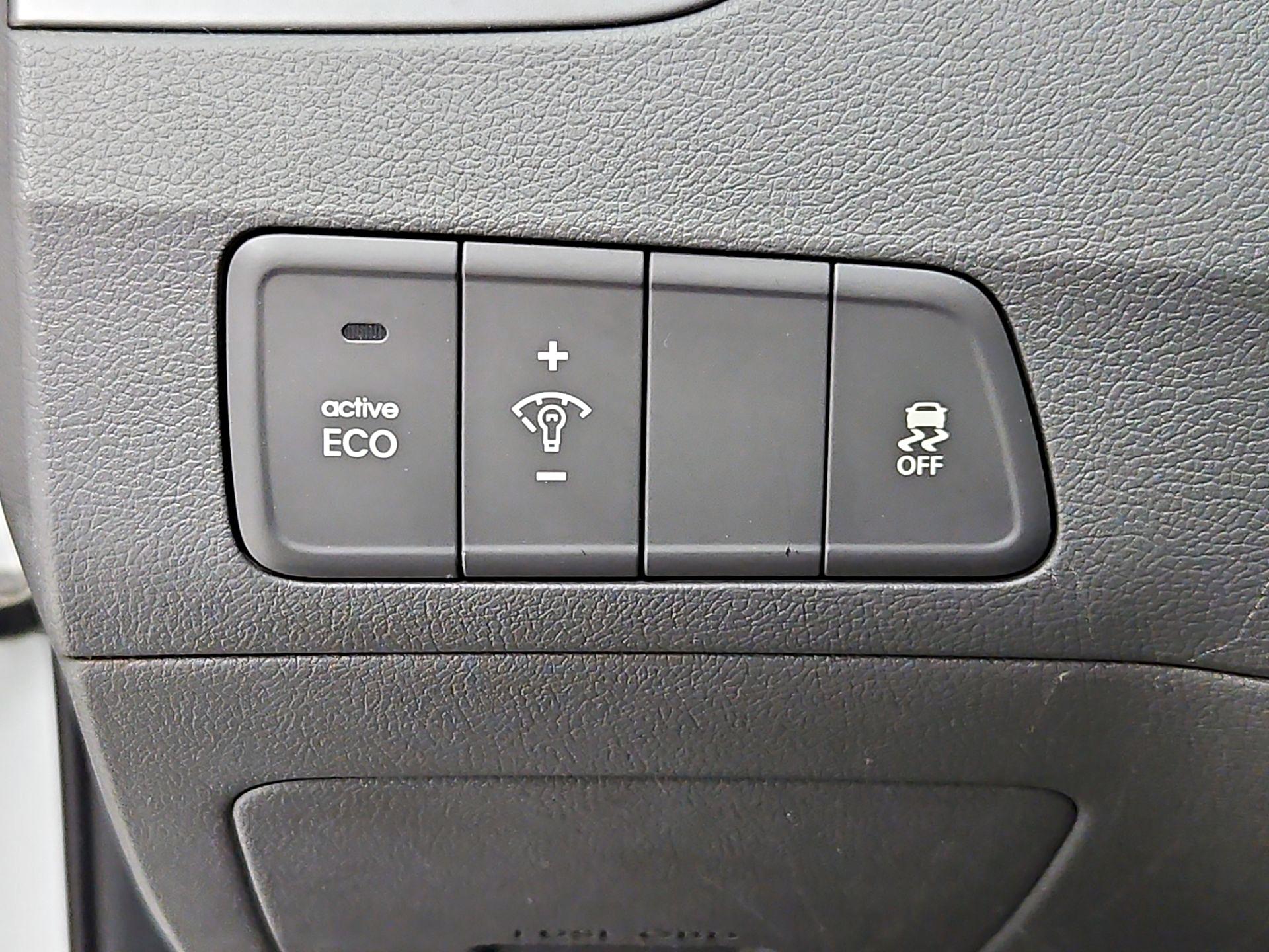 Thumbnail: 2014 Hyundai Elantra - 13