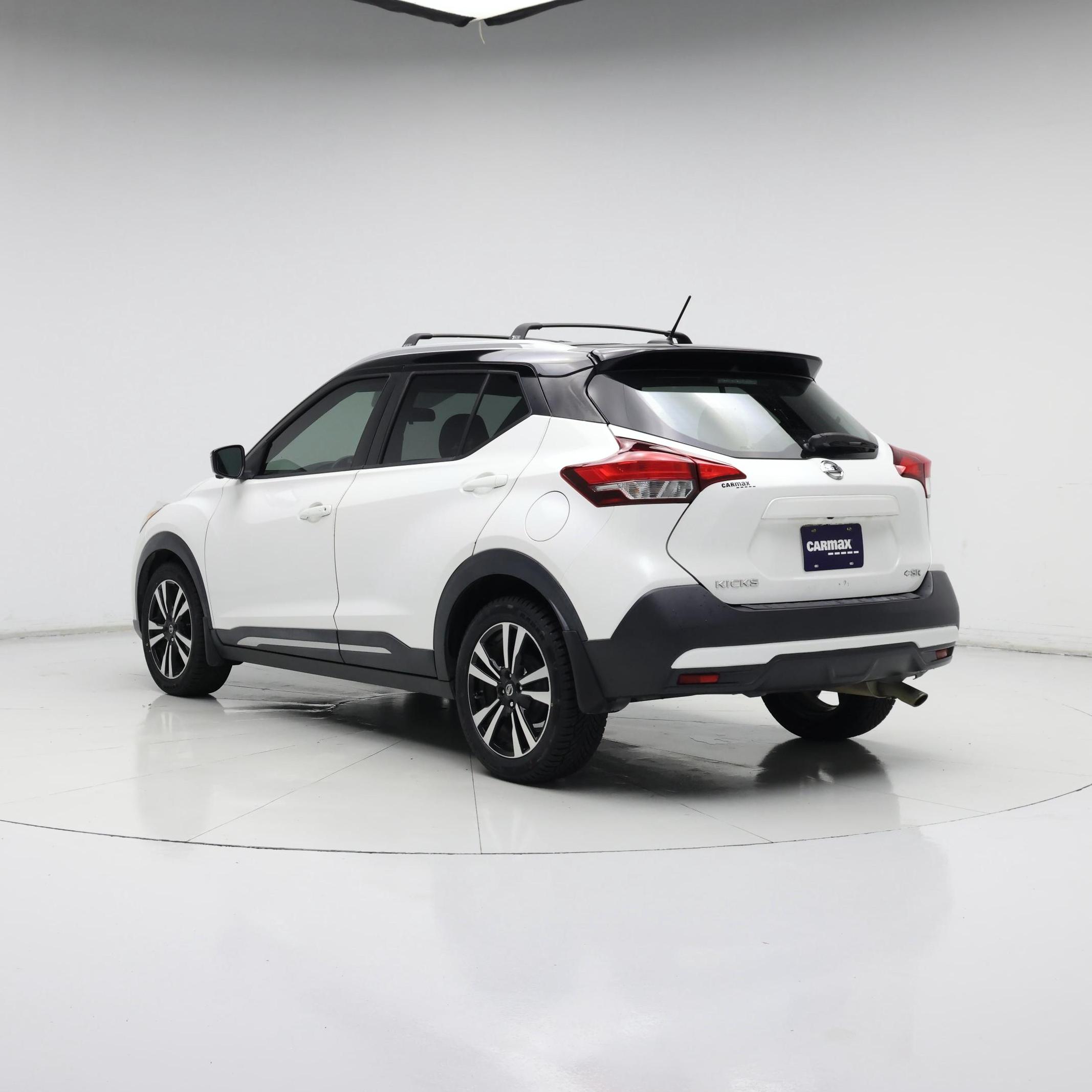 Thumbnail: 2018 Nissan Kicks - 2