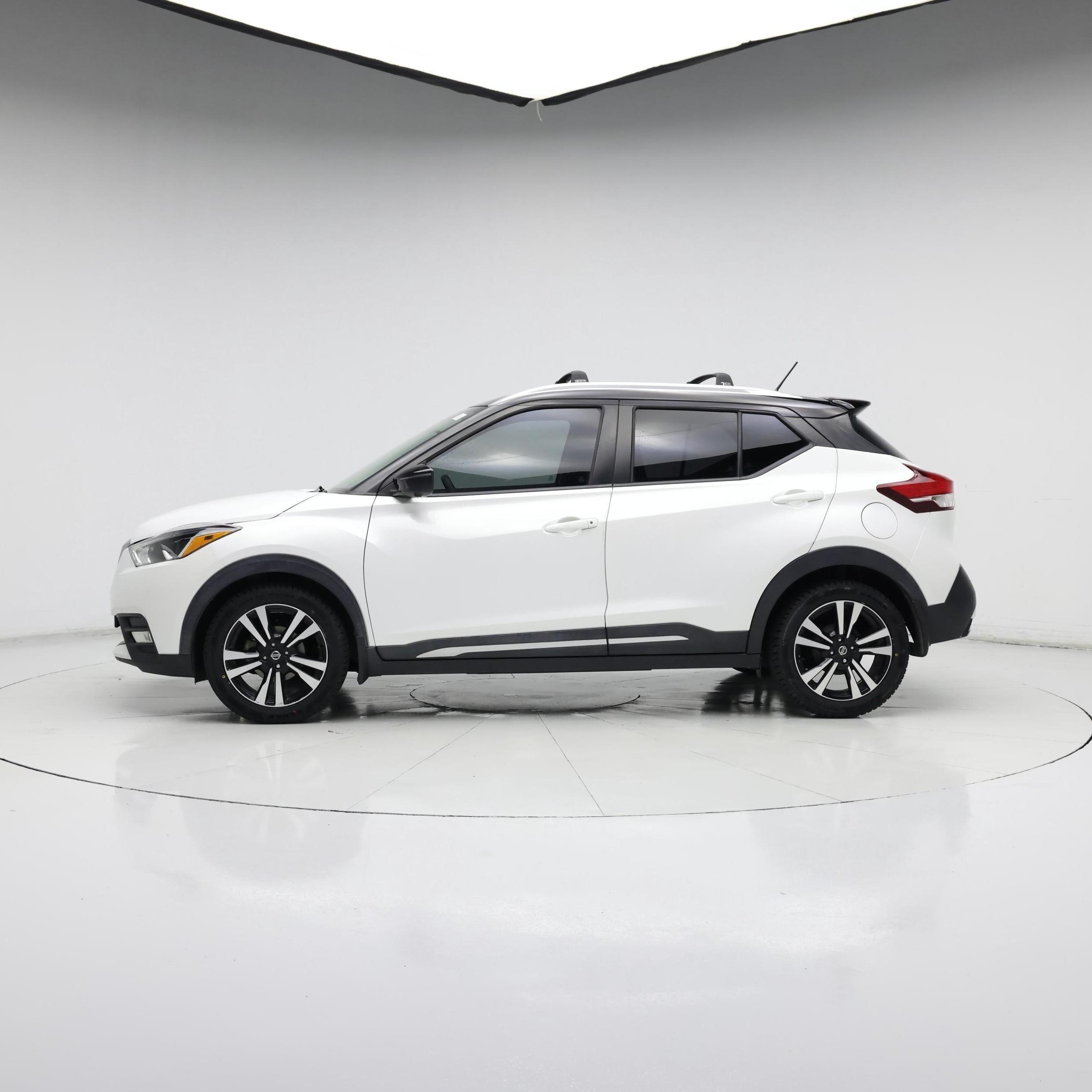 Thumbnail: 2018 Nissan Kicks - 3
