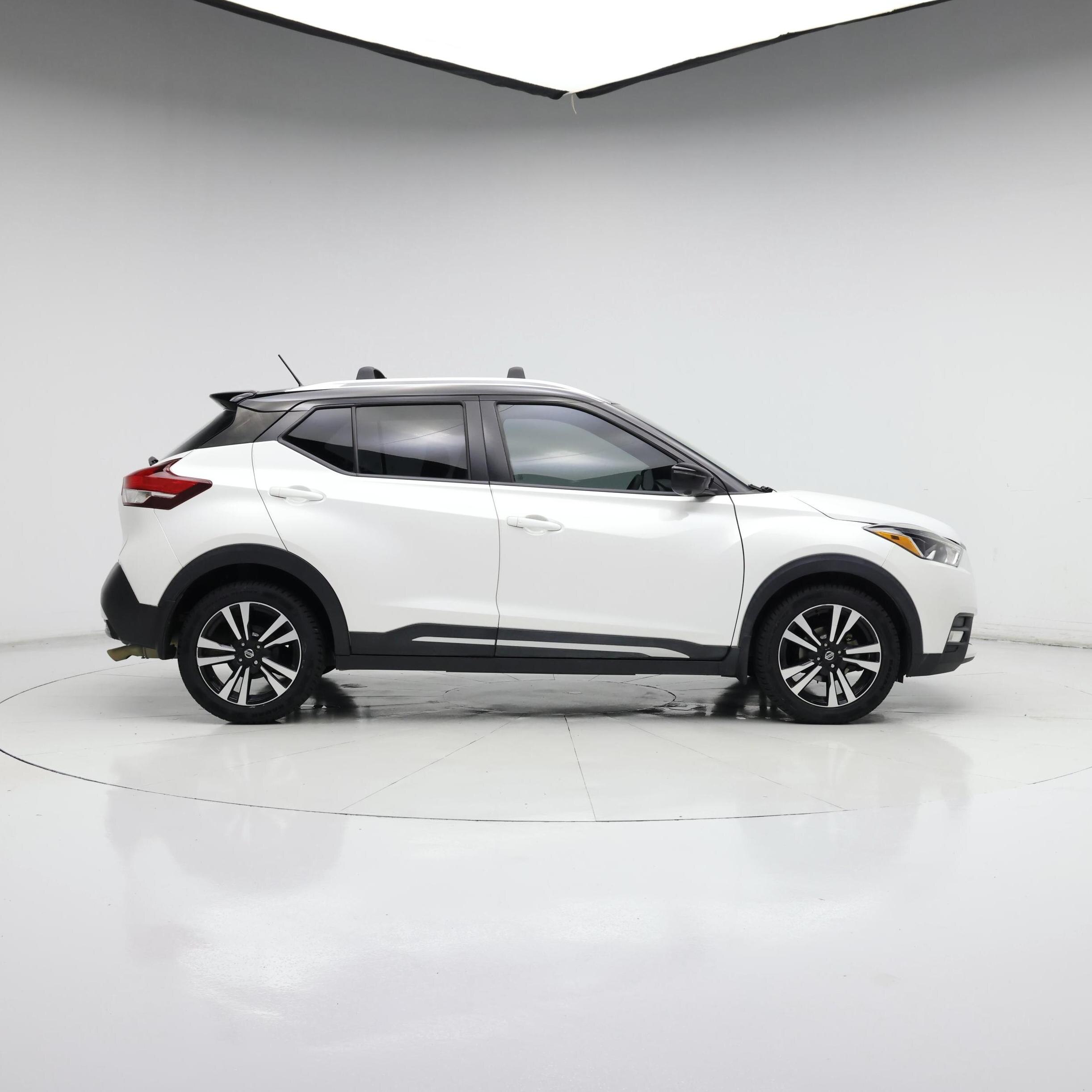 Thumbnail: 2018 Nissan Kicks - 7