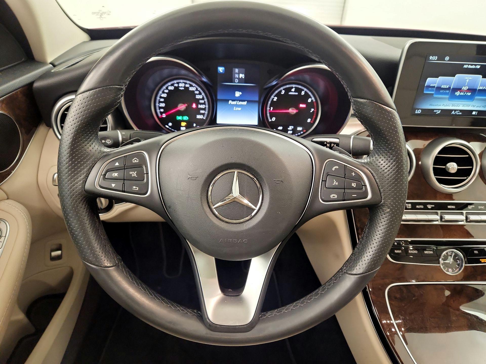 Thumbnail: 2016 Mercedes-Benz C-Class - 10