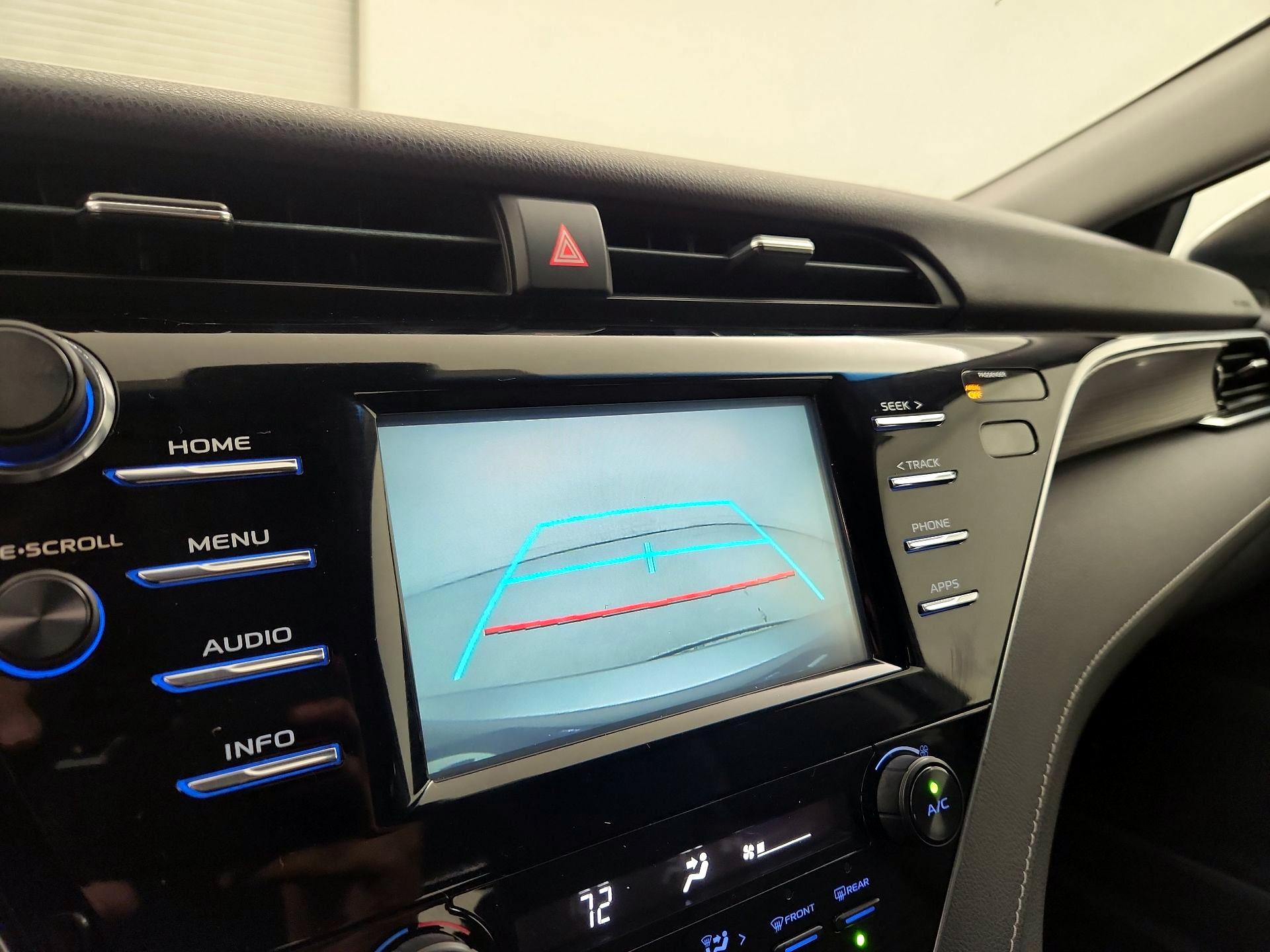 Thumbnail: 2018 Toyota Camry - 14