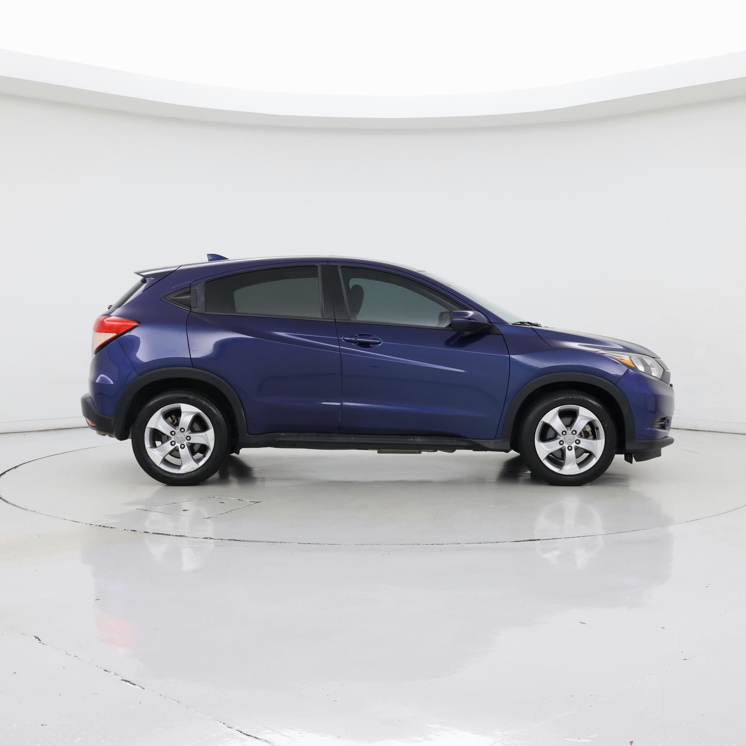 Thumbnail: 2016 Honda HR-V - 7