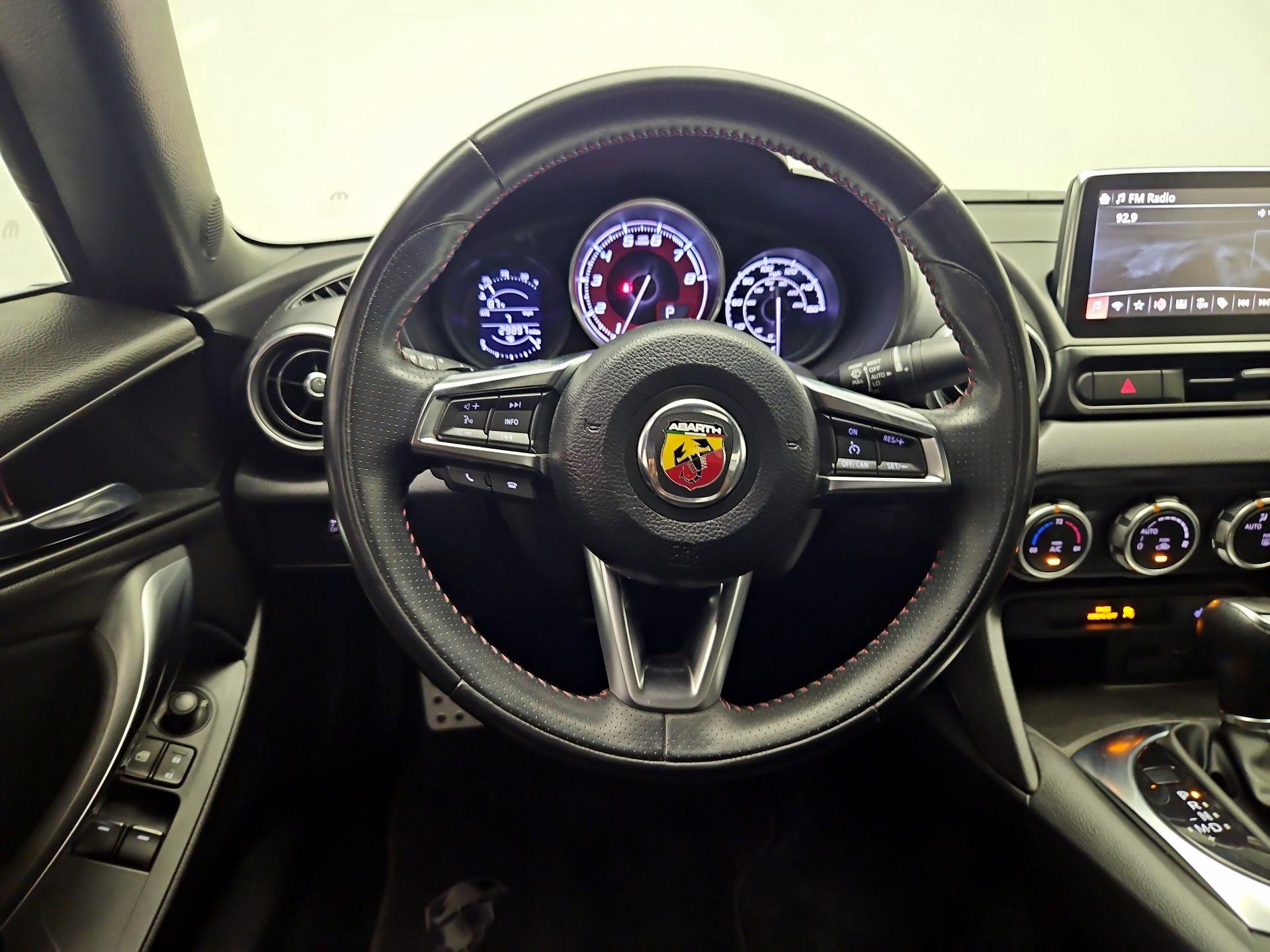 Thumbnail: 2019 Fiat 124 Spider - 10