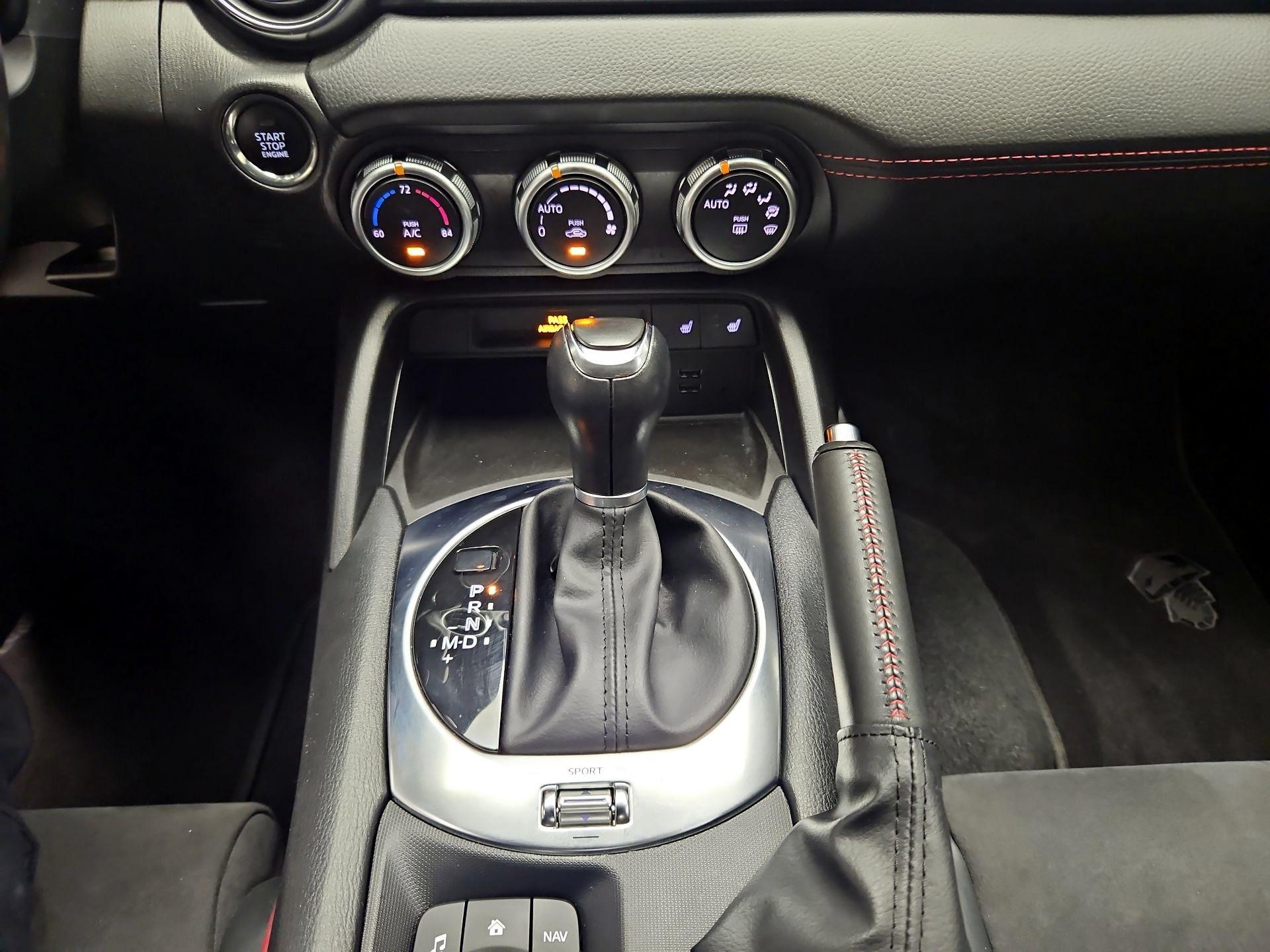Thumbnail: 2019 Fiat 124 Spider - 16