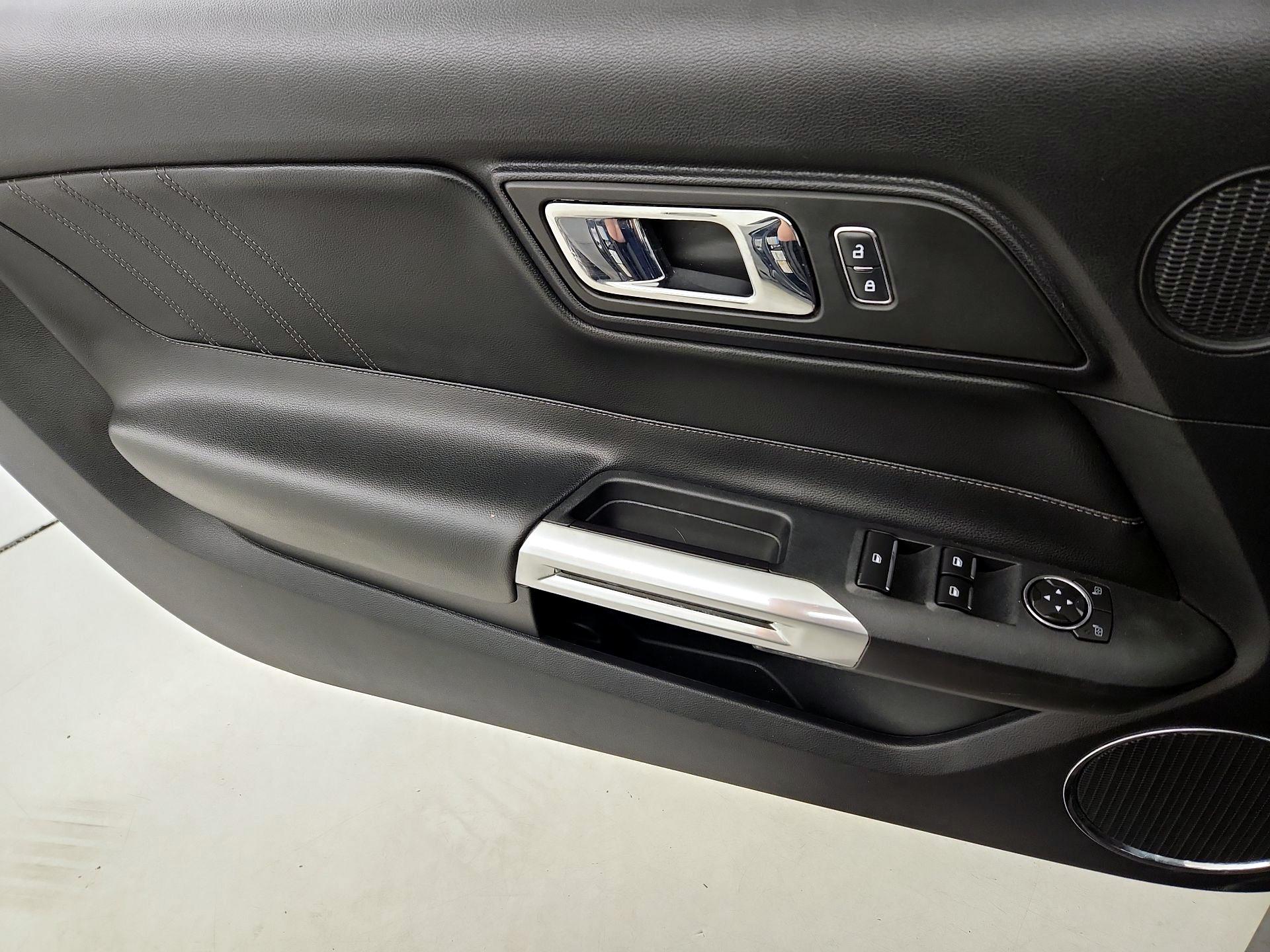 Thumbnail: 2015 Ford Mustang - 12