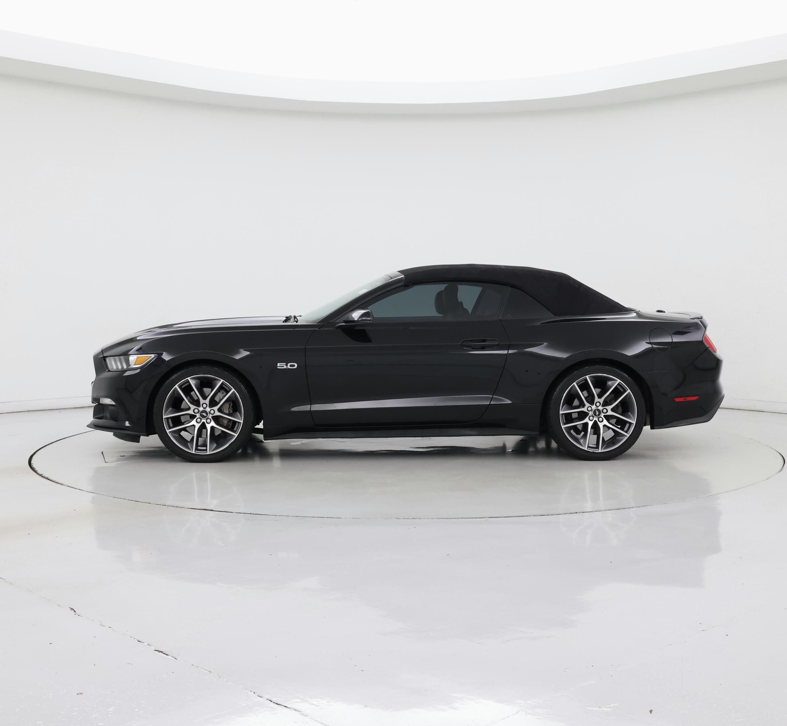 Thumbnail: 2015 Ford Mustang - 3