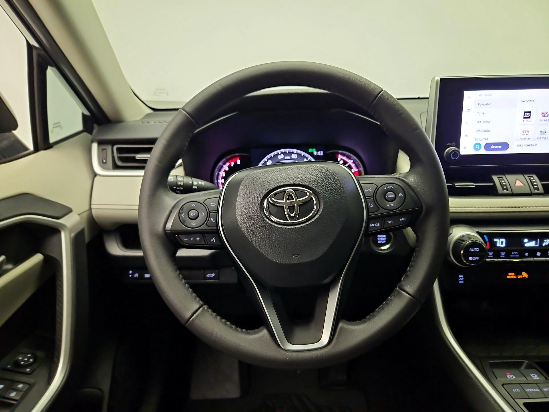 Thumbnail: 2024 Toyota RAV4 - 10