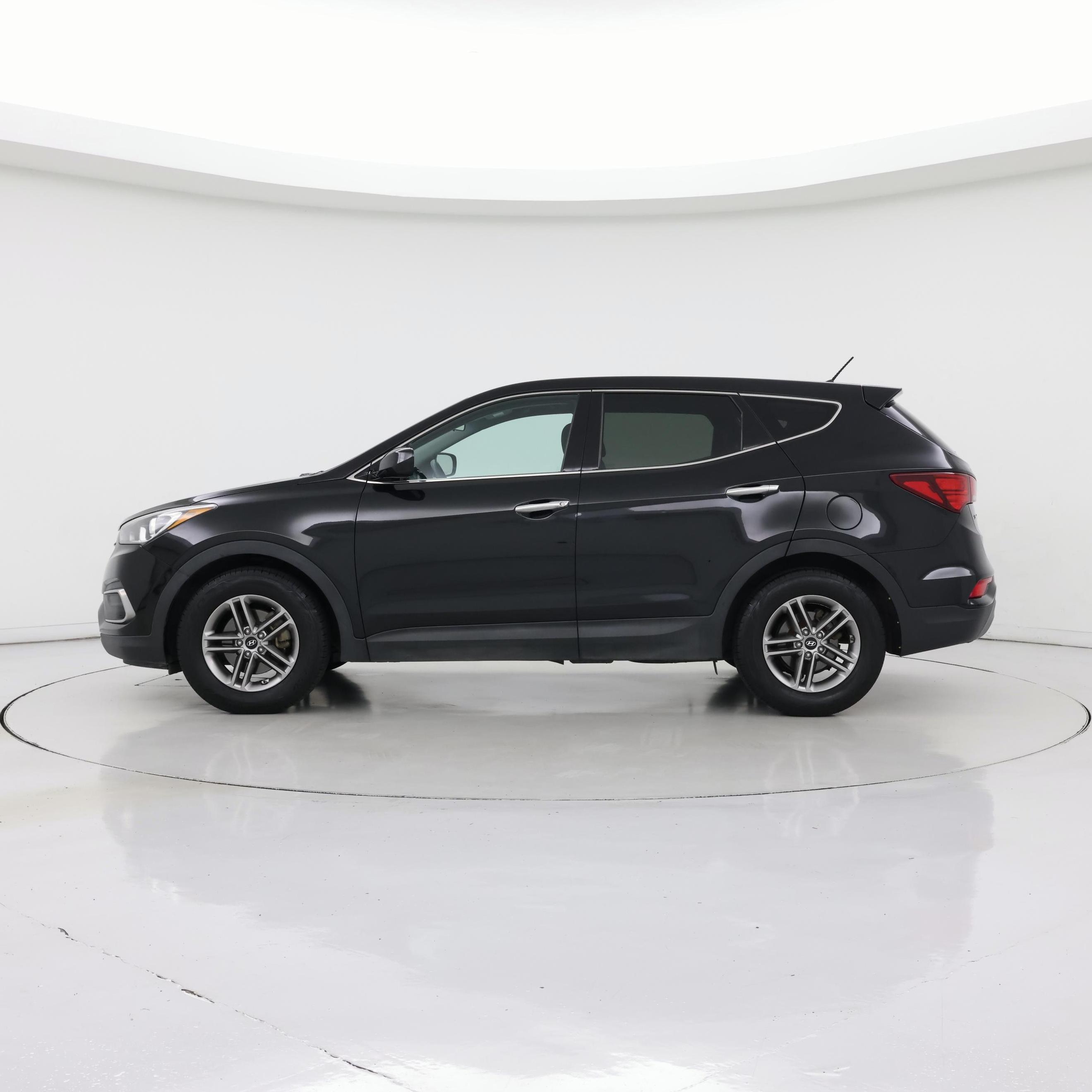 Thumbnail: 2018 Hyundai Santa Fe - 3