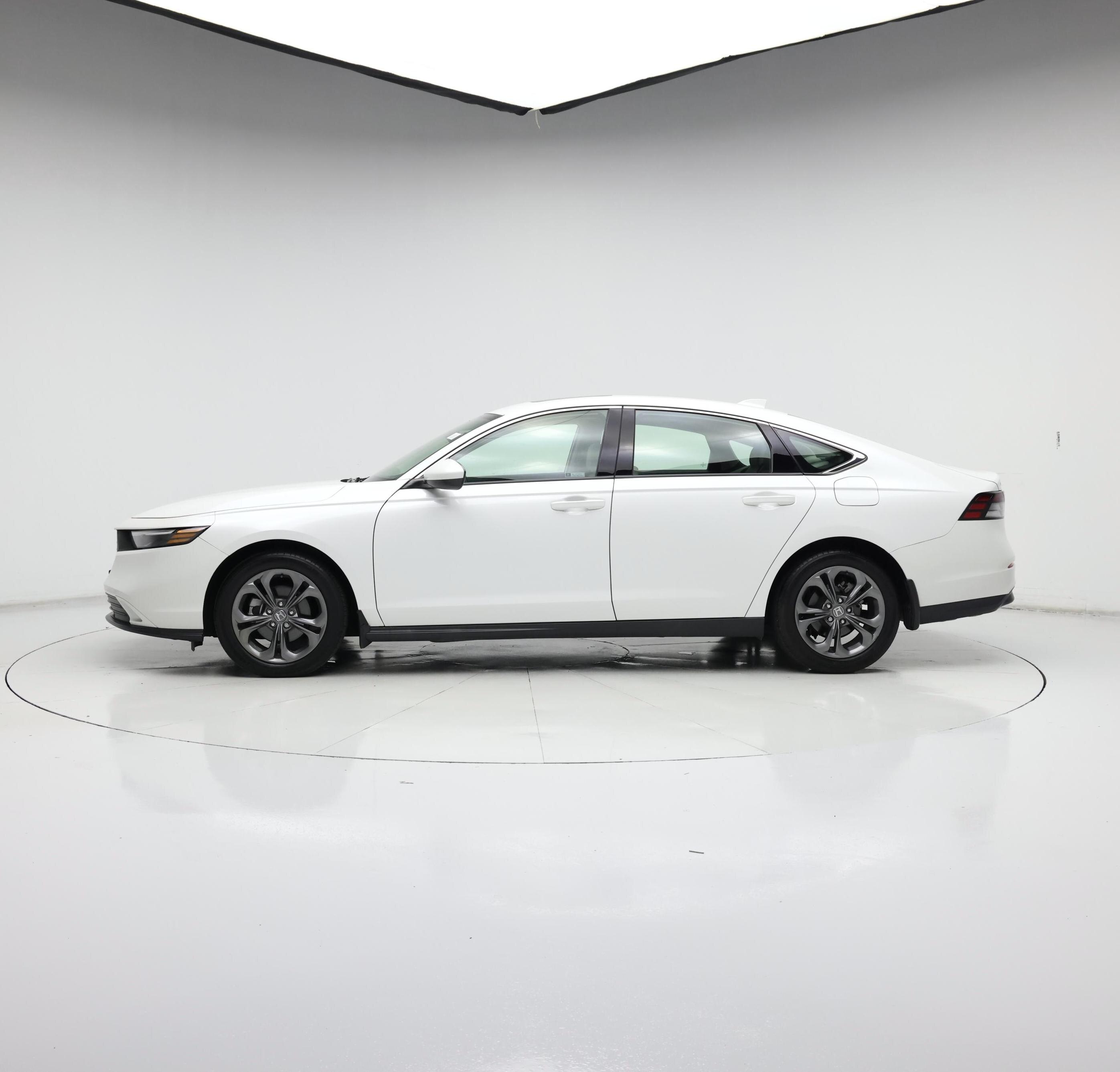 Thumbnail: 2023 Honda Accord - 3