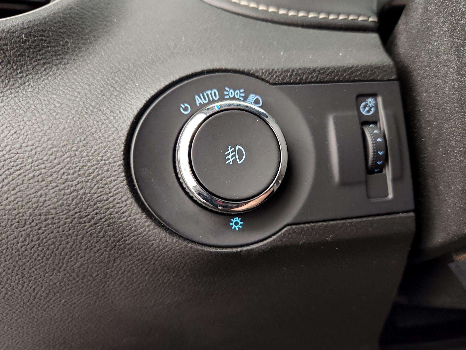 Thumbnail: 2014 Chevrolet Camaro - 13