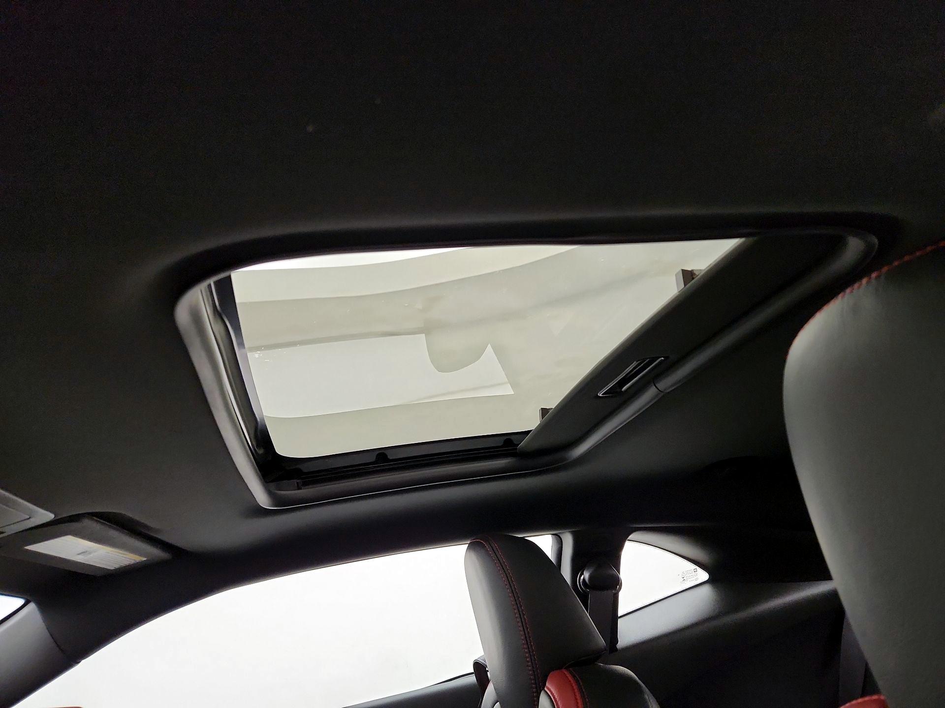 Thumbnail: 2014 Chevrolet Camaro - 19
