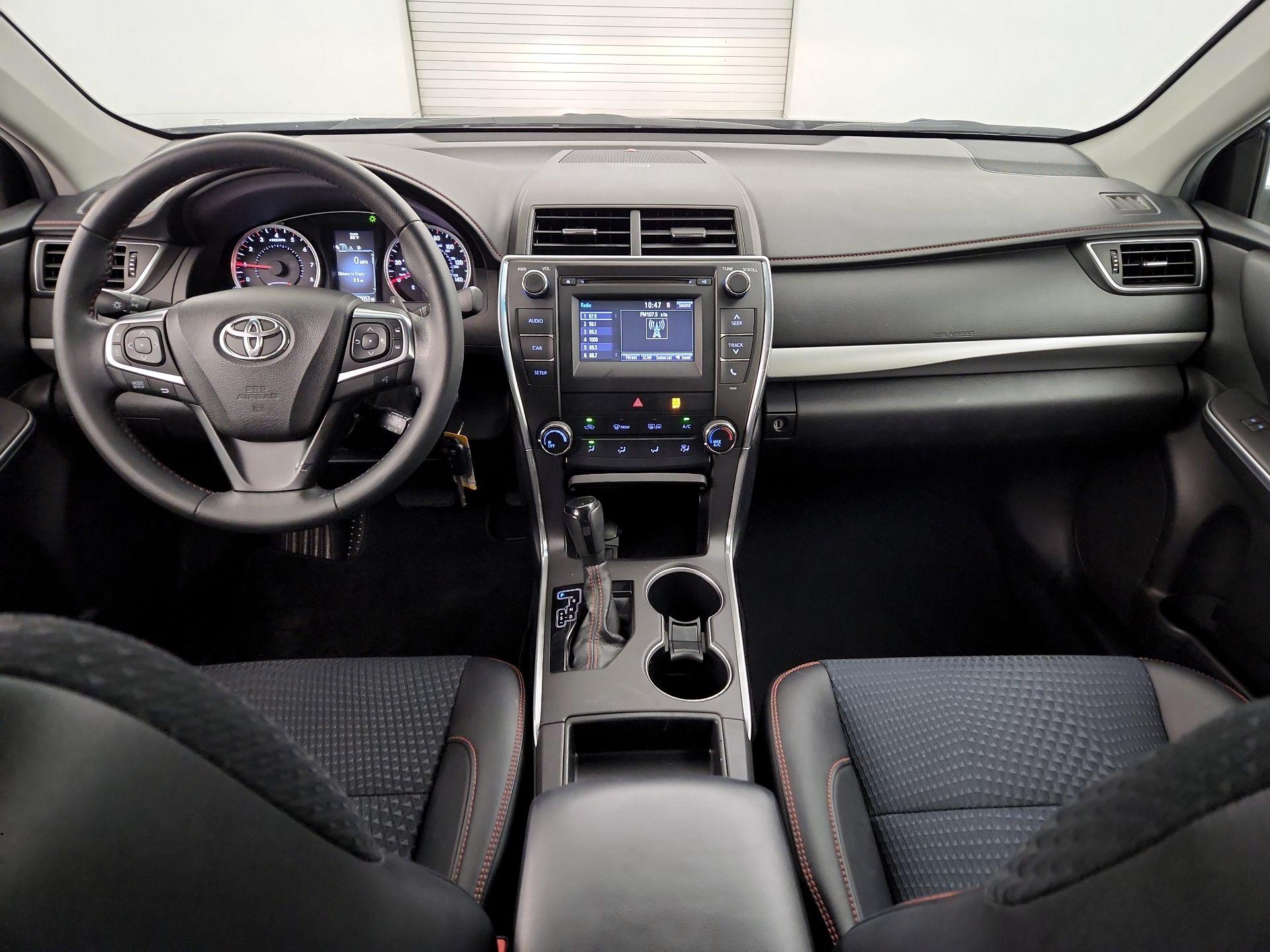 Thumbnail: 2015 Toyota Camry - 9